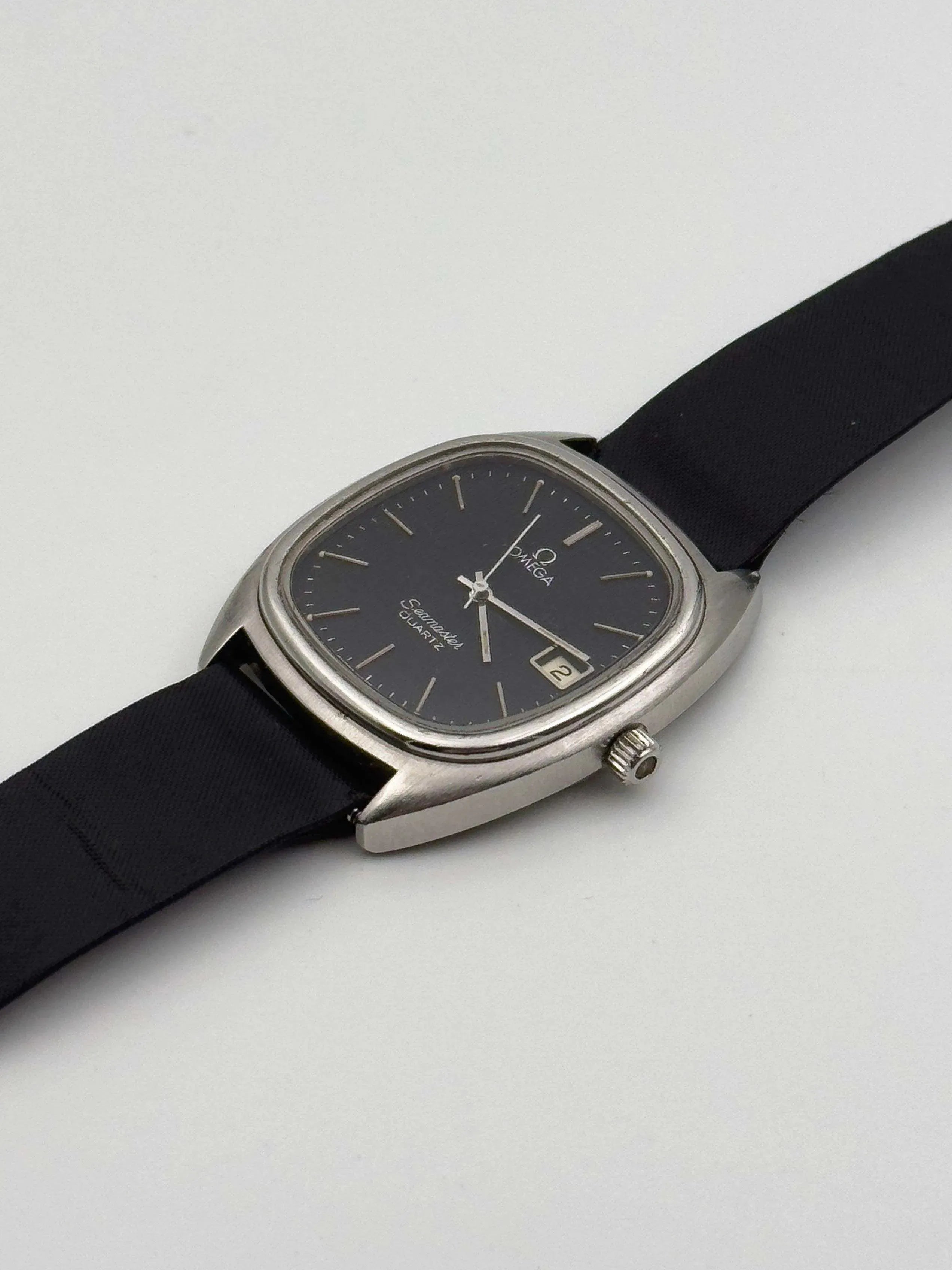 Omega - Seamaster Tapisserie Black Date - 1978 - Atelier Victor - Vintage  Shop
