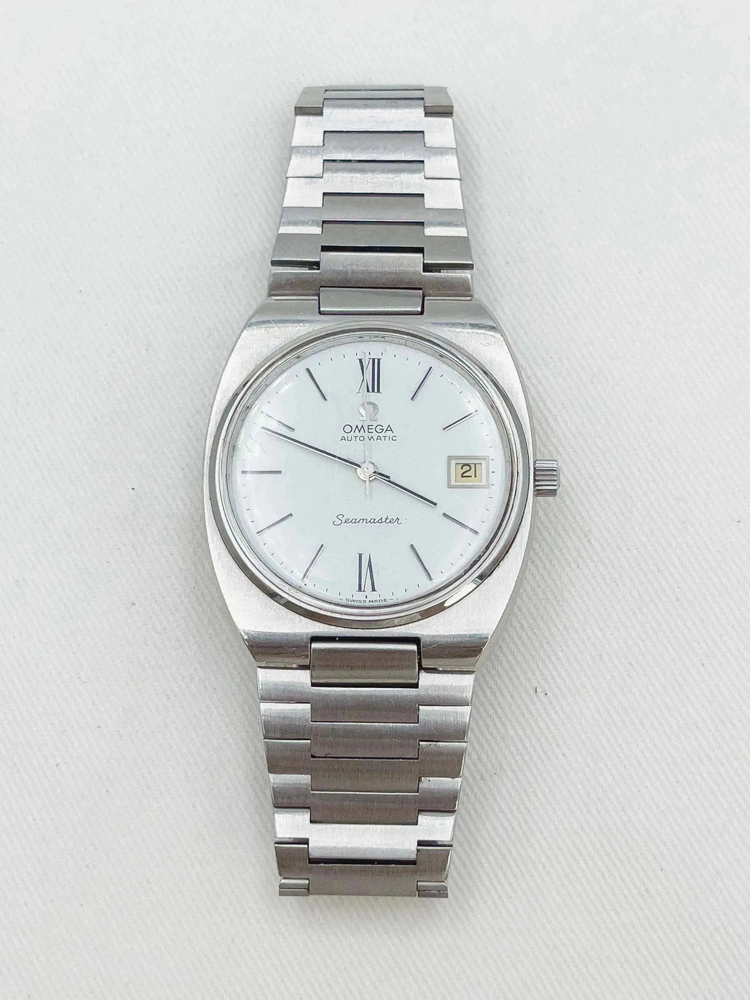 Omega - Seamaster White Dial Oversized - 1976 - Atelier Victor Paris - Vintage Watch Shop Dubai