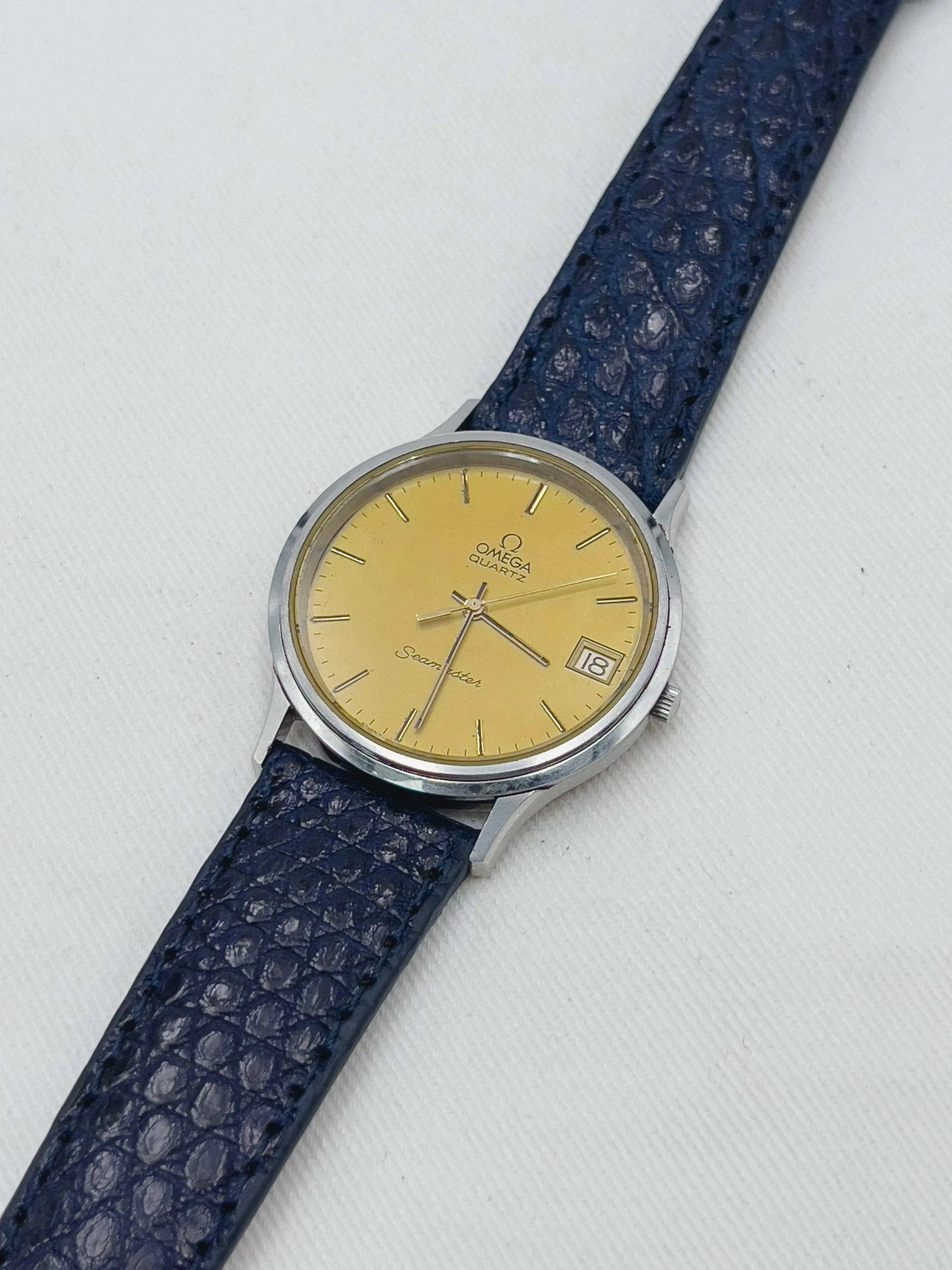 Omega - Seamaster Yellow Date - 1979 - Atelier Victor Paris - Vintage Watch Shop Dubai
