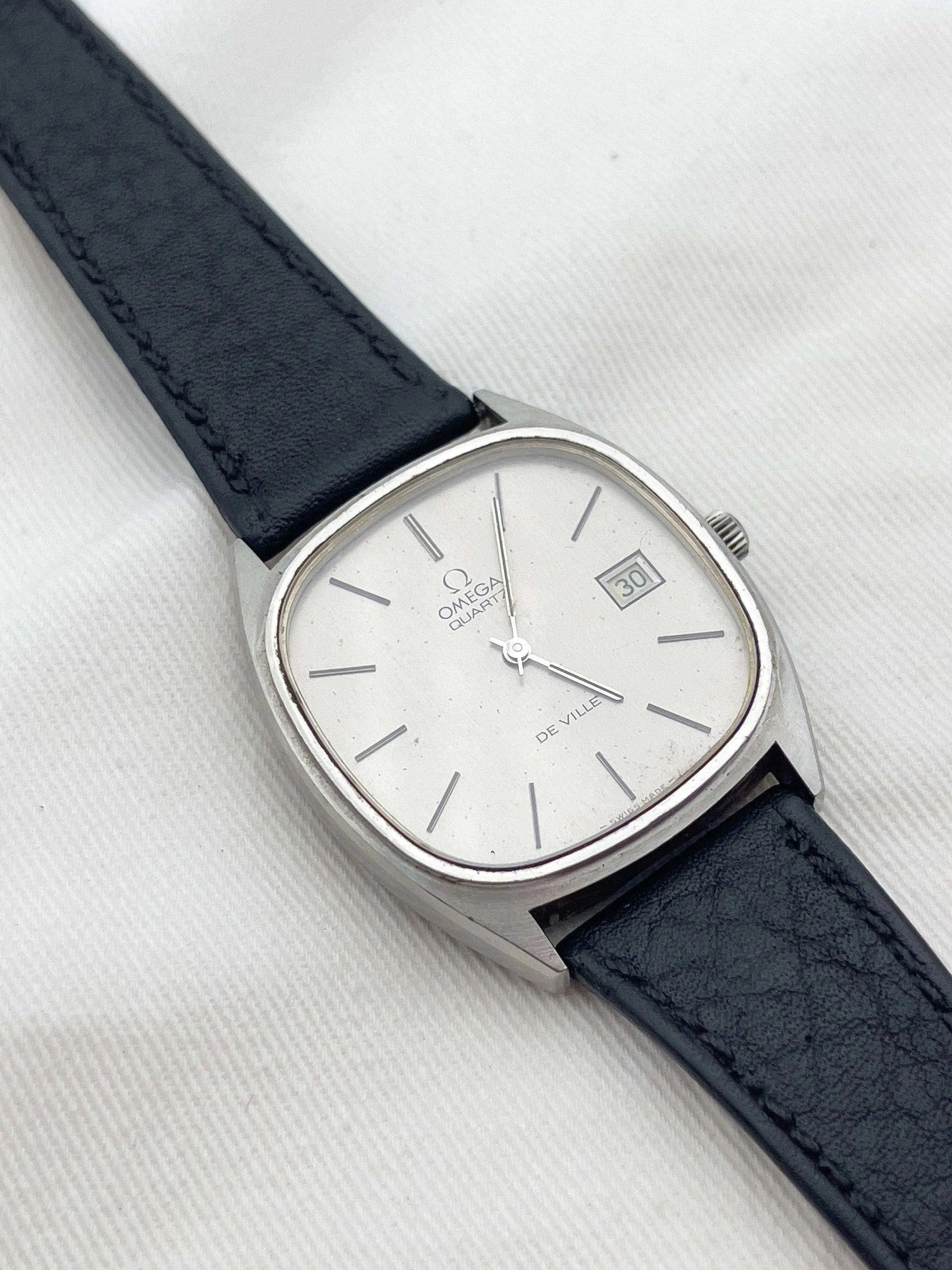 Omega - Silver Oversize - 1975 - Atelier Victor Paris - Vintage Watch Shop Dubai