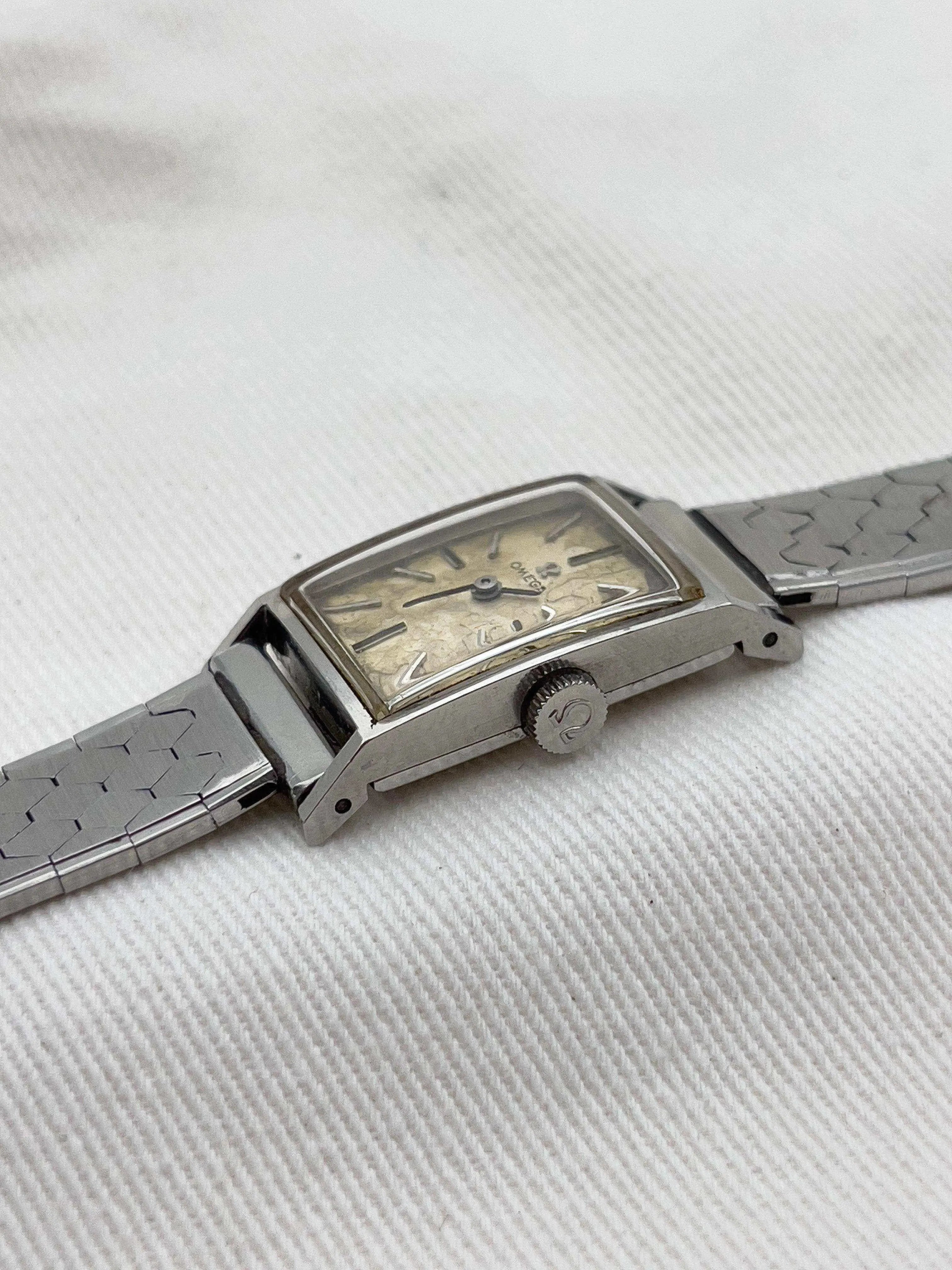 Omega - Spider Champagne Lady - 1966 - Atelier Victor Paris - Vintage Watch Shop Dubai