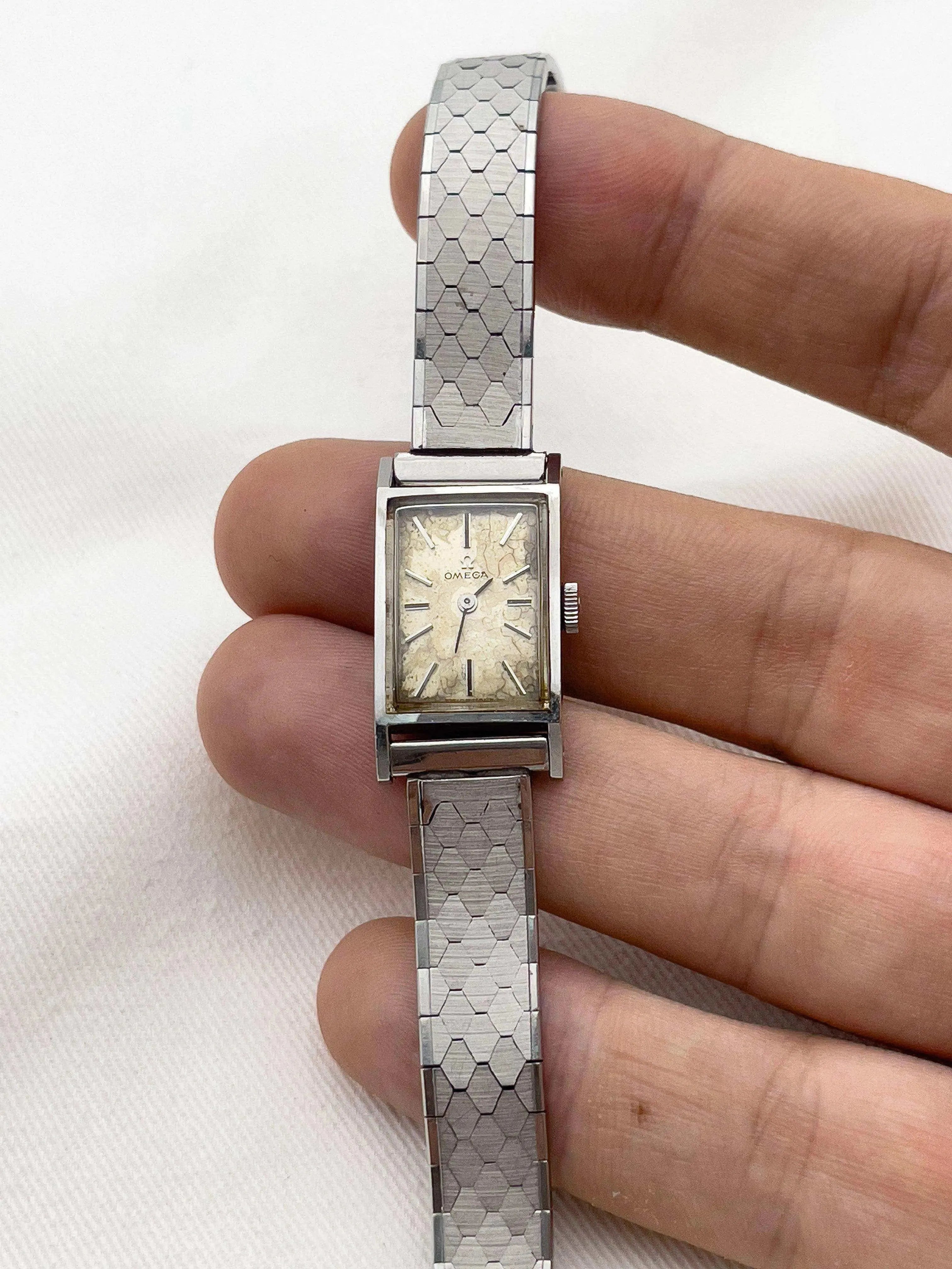 Omega - Spider Champagne Lady - 1966 - Atelier Victor Paris - Vintage Watch Shop Dubai
