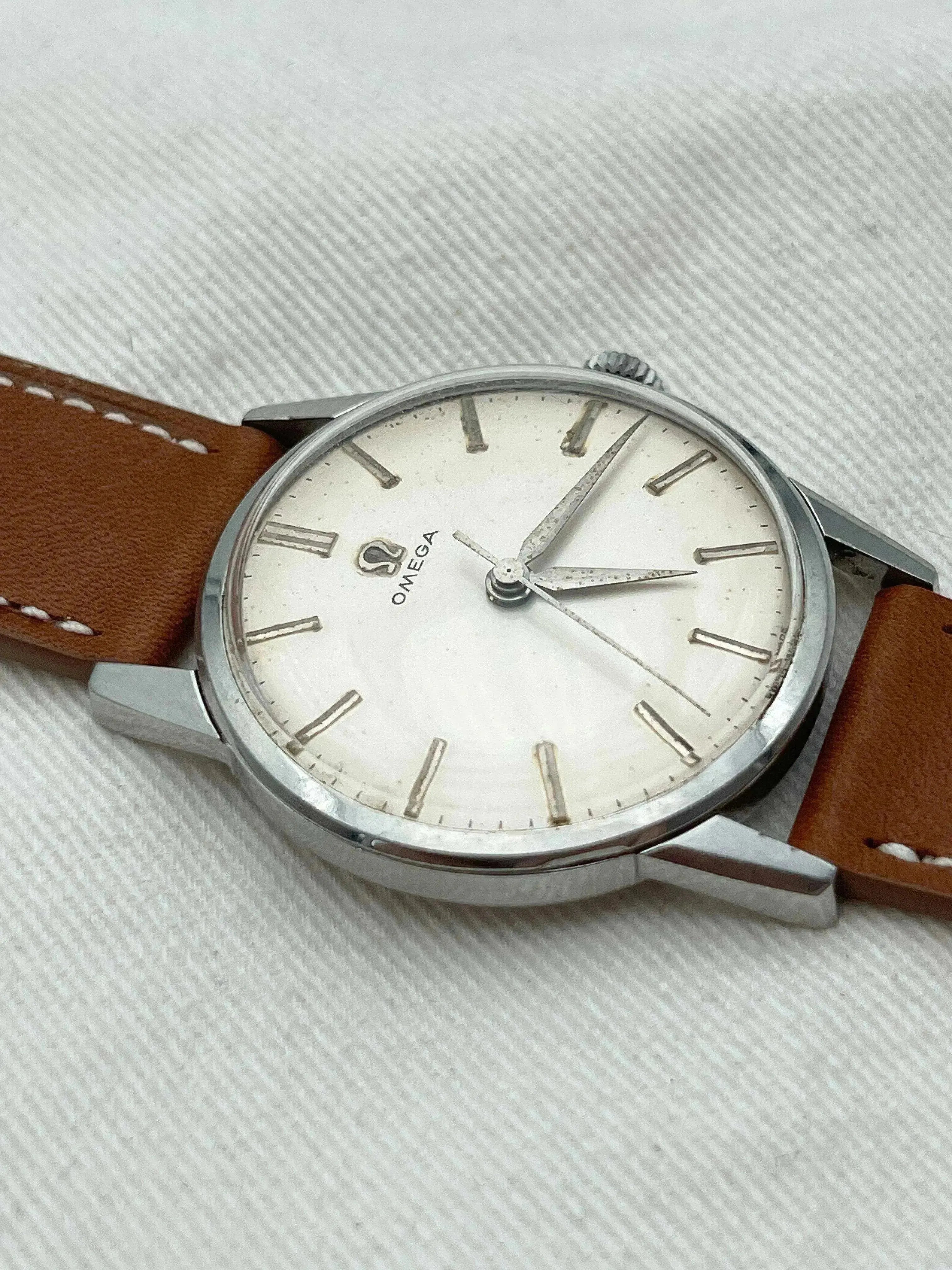 Omega - Symetrique Cadran Ivoire - 1961 - Atelier Victor Paris - Vintage Watch Shop Dubai
