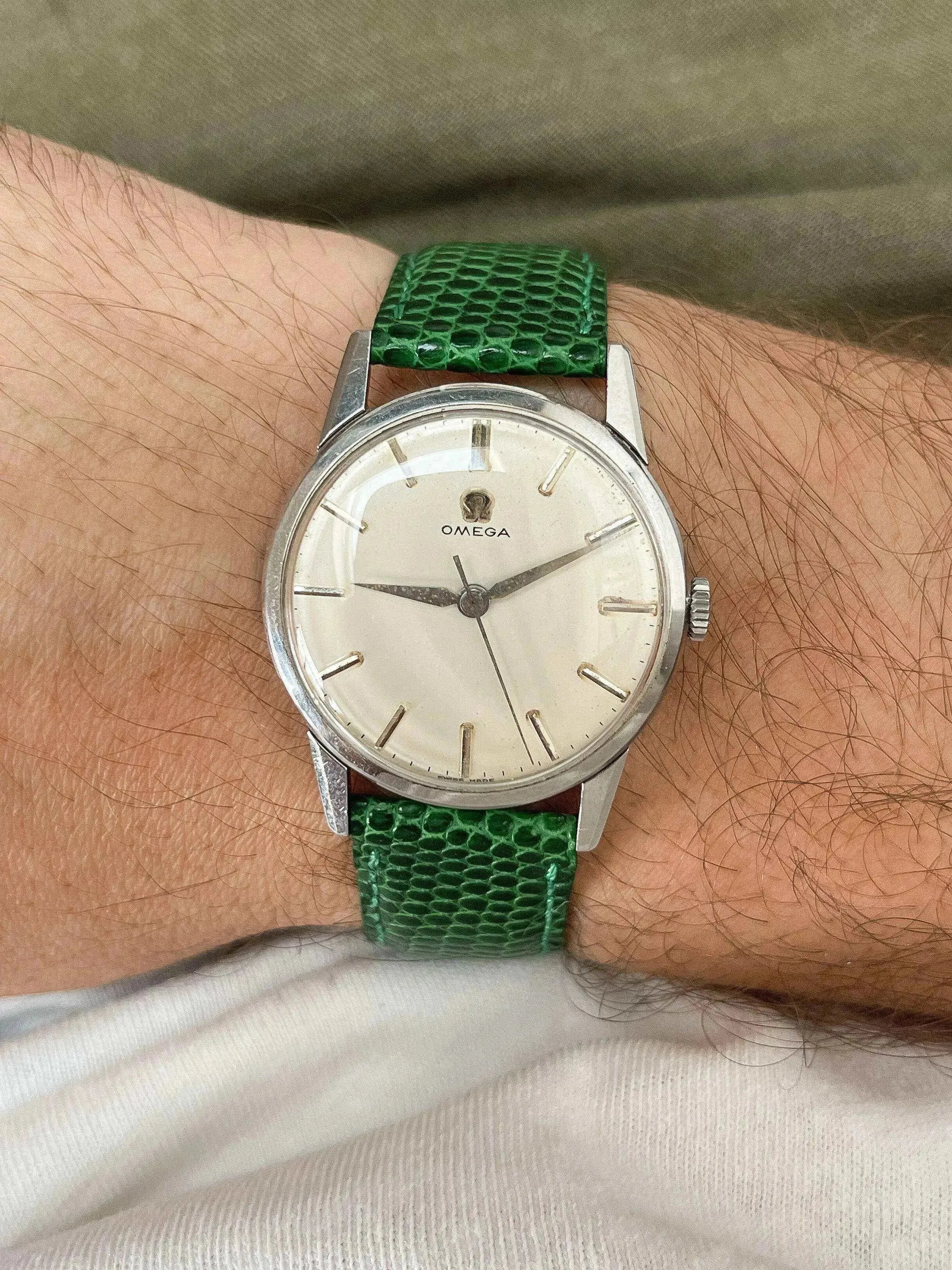 Omega - Symetrique Cadran Ivoire - 1961 - Atelier Victor - Vintage  Shop