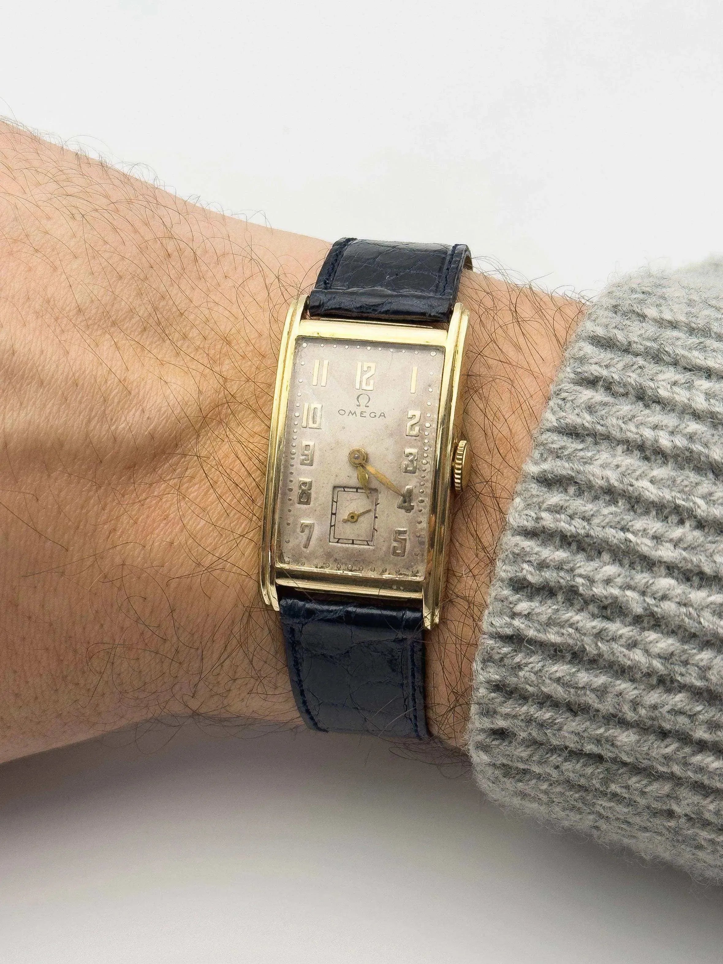 Omega - Tank 20F Grande taille - 1930 - Atelier Victor - Vintage  Shop