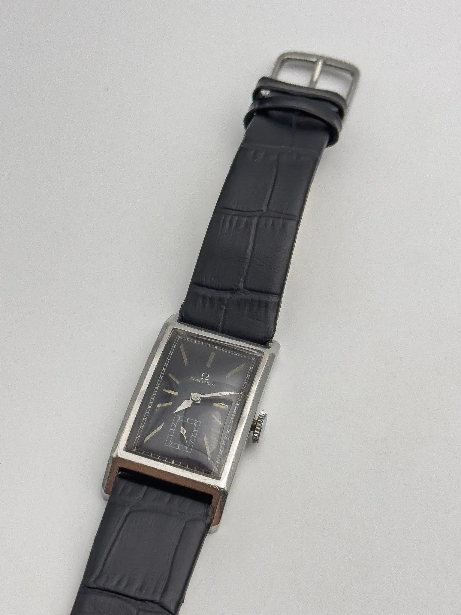 Omega - Tank T17 Large noir - 1930 - Atelier Victor Paris - Vintage Watch Shop Dubai