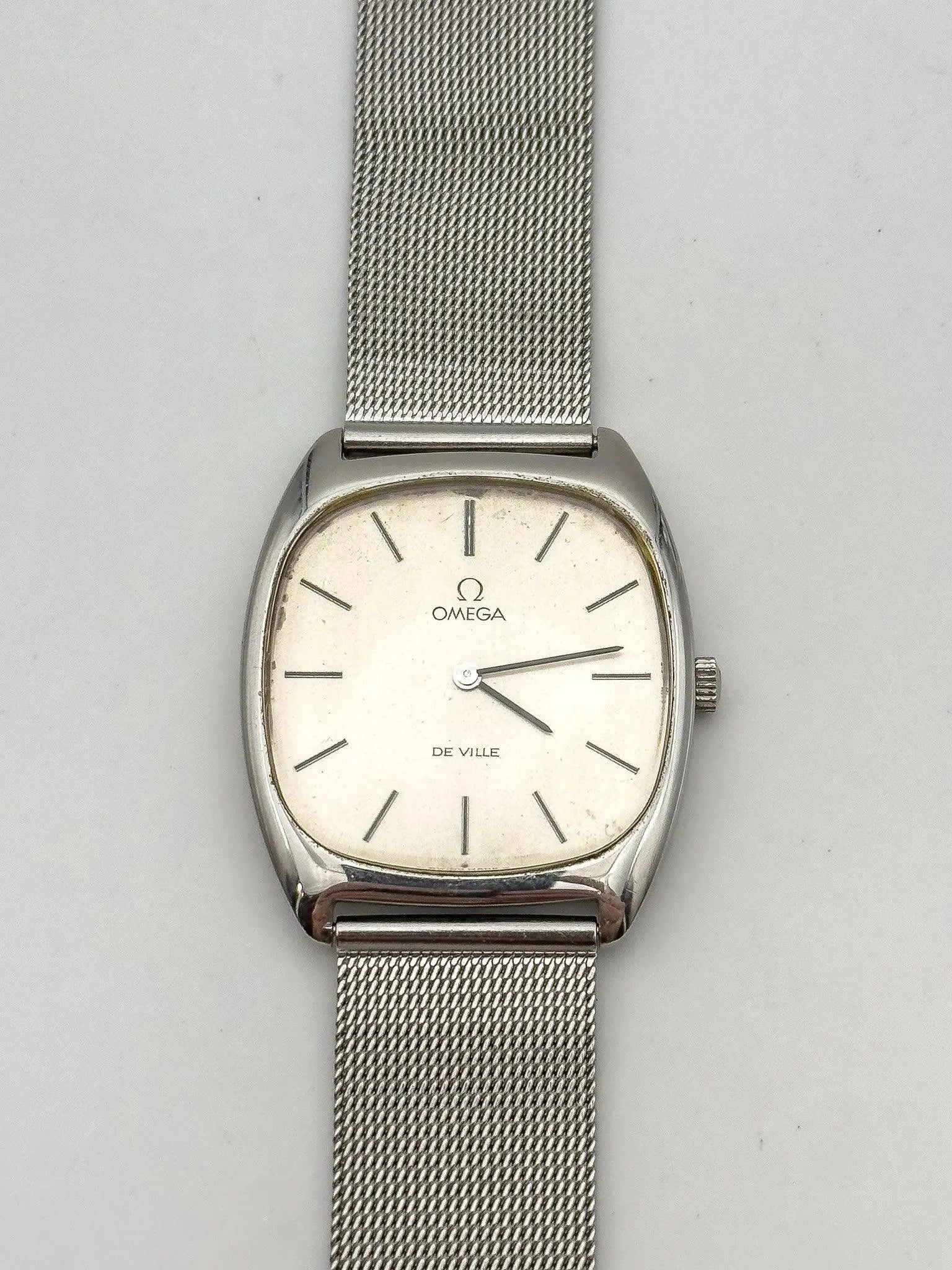 Omega - Tonneau Steel - 1977 - Atelier Victor Paris - Vintage Watch Shop Dubai