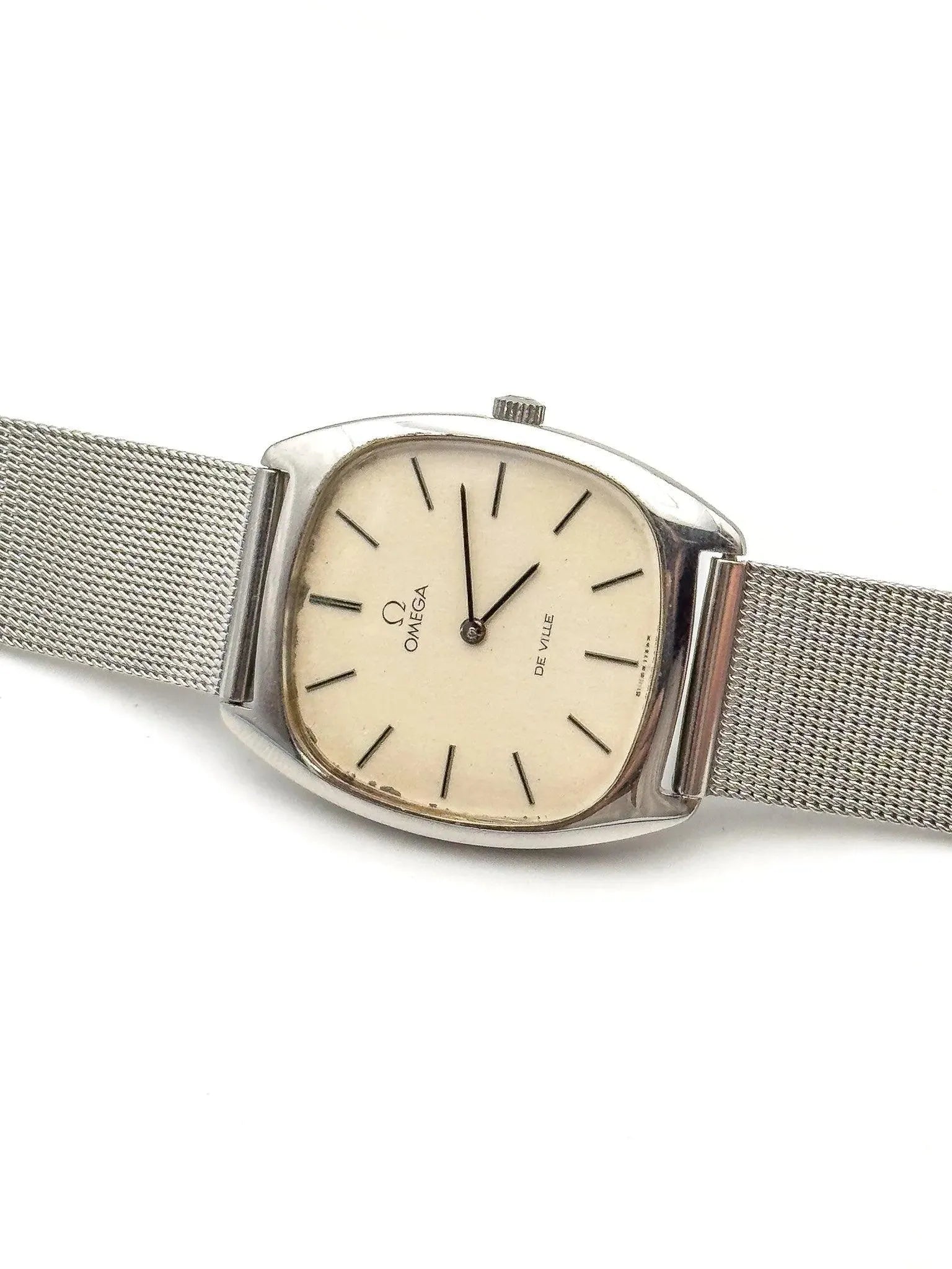 Omega - Tonneau Steel - 1977 - Atelier Victor Paris - Vintage Watch Shop Dubai