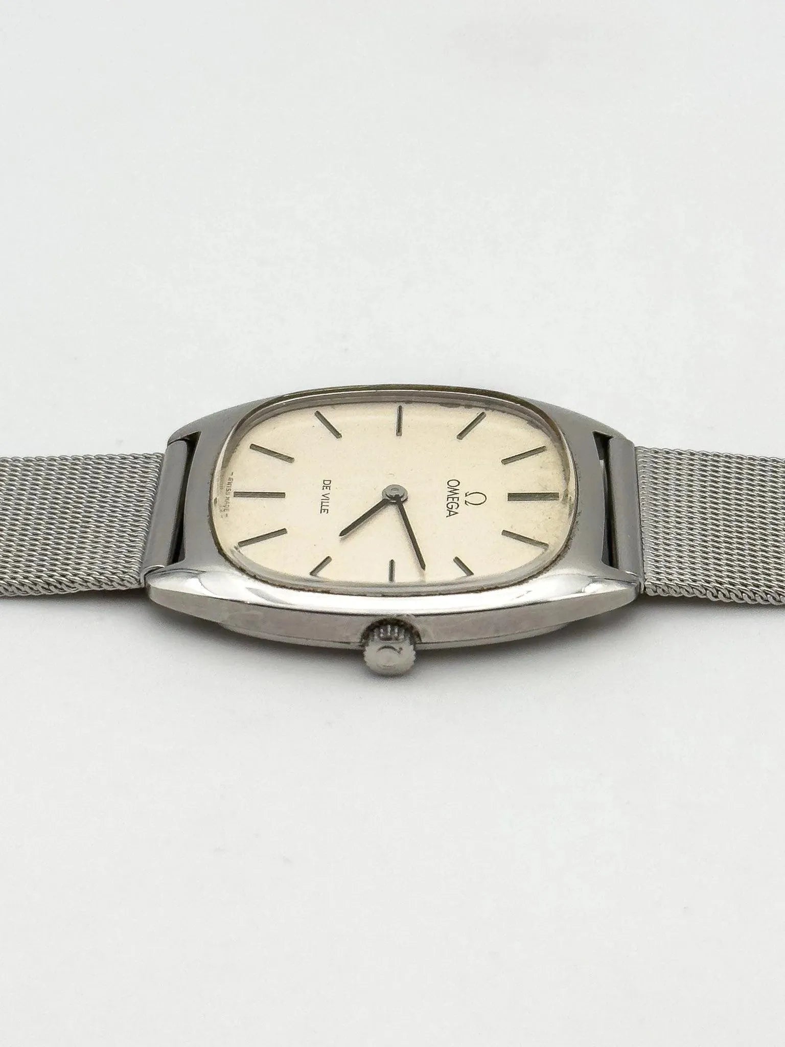 Omega - Tonneau Steel - 1977 - Atelier Victor Paris - Vintage Watch Shop Dubai