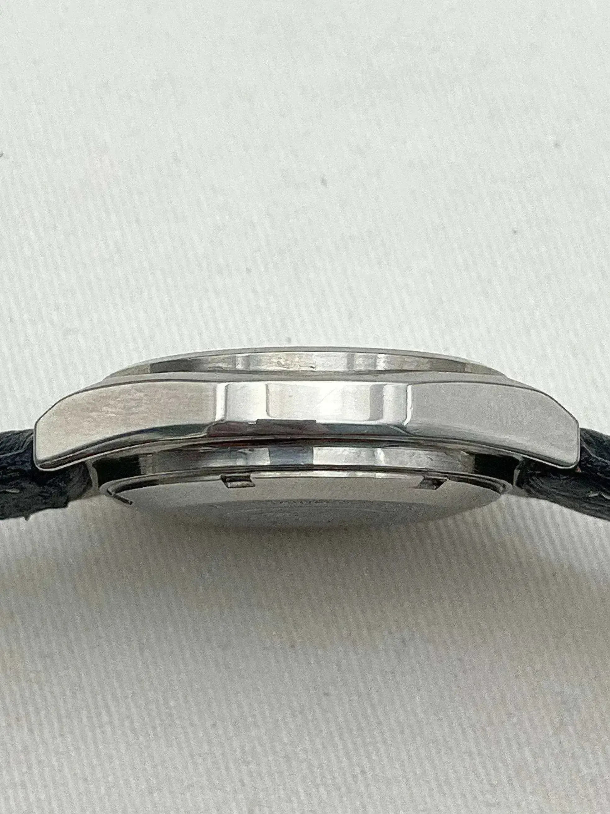 Orient - Acier Vert et index or- 1970s - Atelier Victor