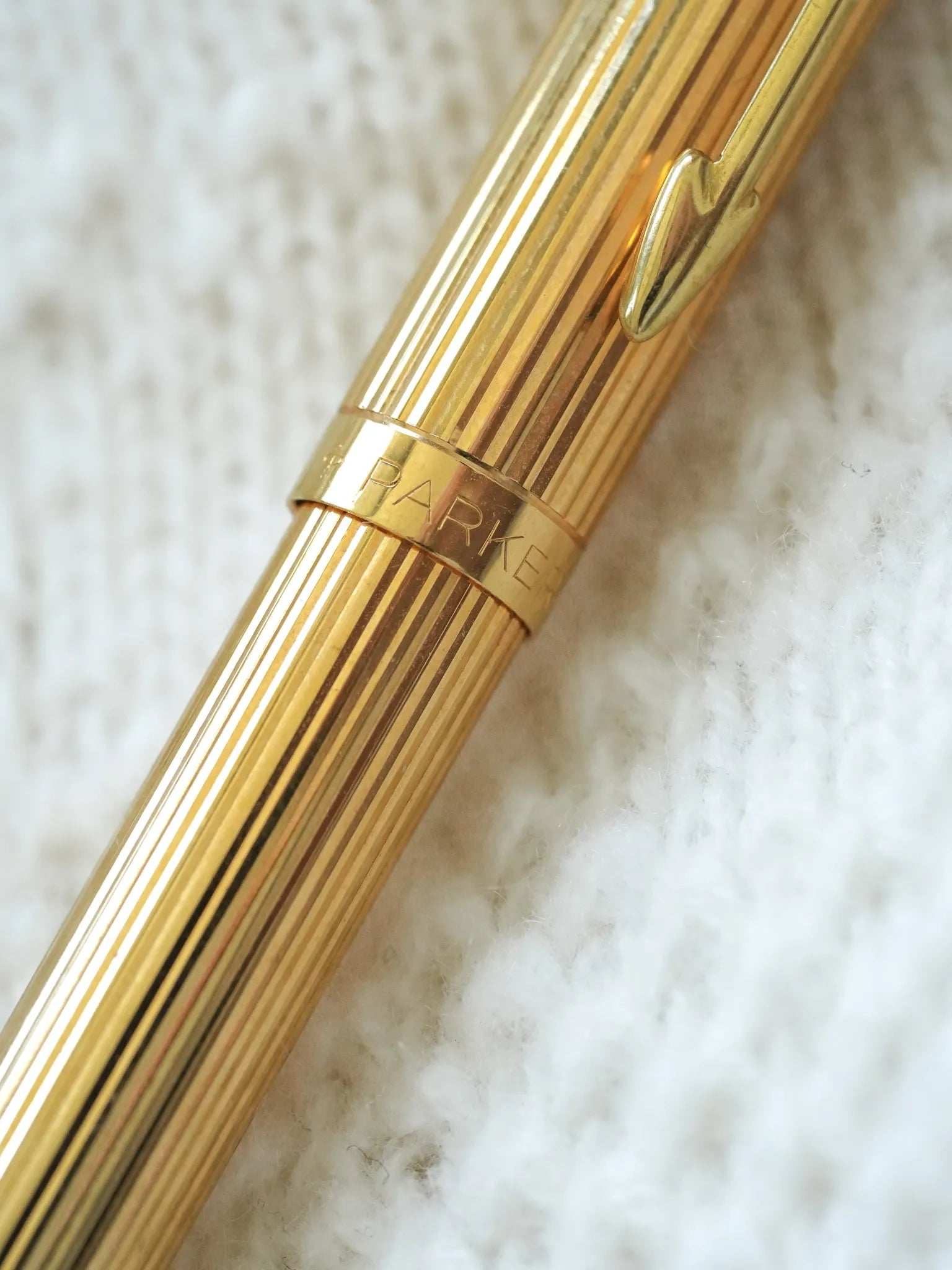 Parker - Stylo bille PARKER 75 Milleraies plaqué or logo fin - 1970s - Atelier Victor - Vintage Watch Shop