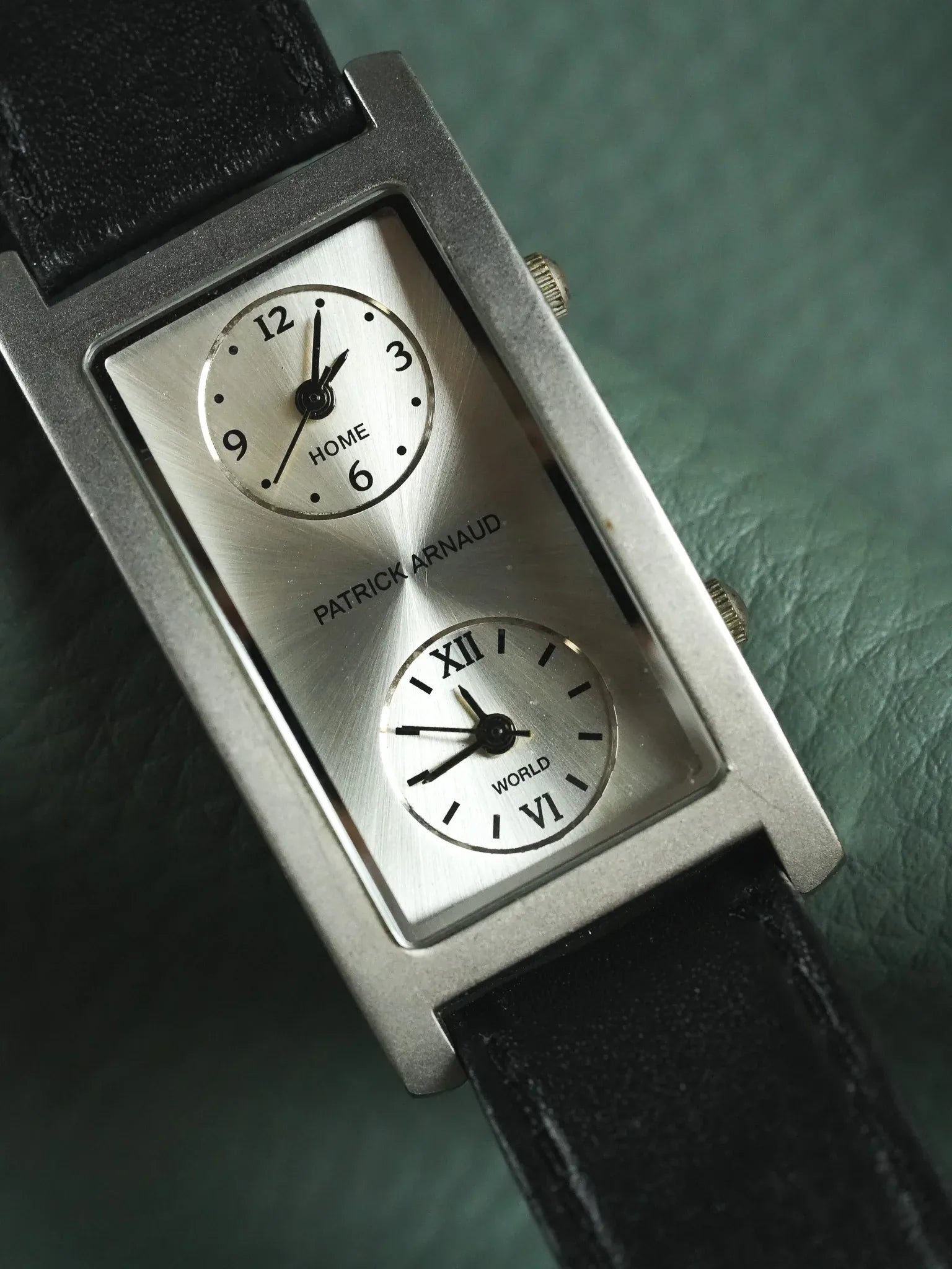 Patrick Arnaud - Tank Allongée GMT 2 mouvements - 2000s - Atelier Victor