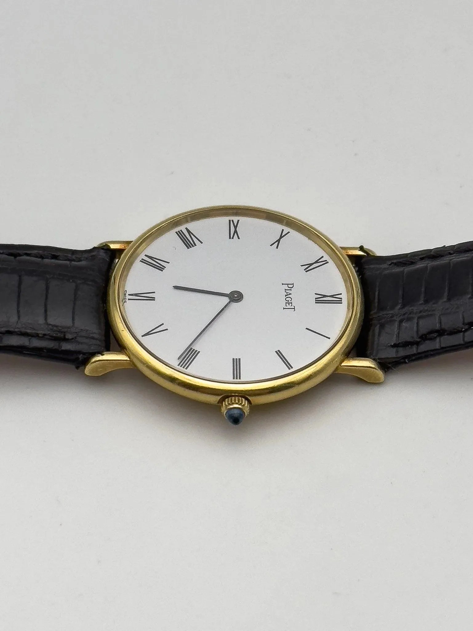 Piaget - 9025 18K Gold - 1970's - Atelier Victor - Vintage  Shop