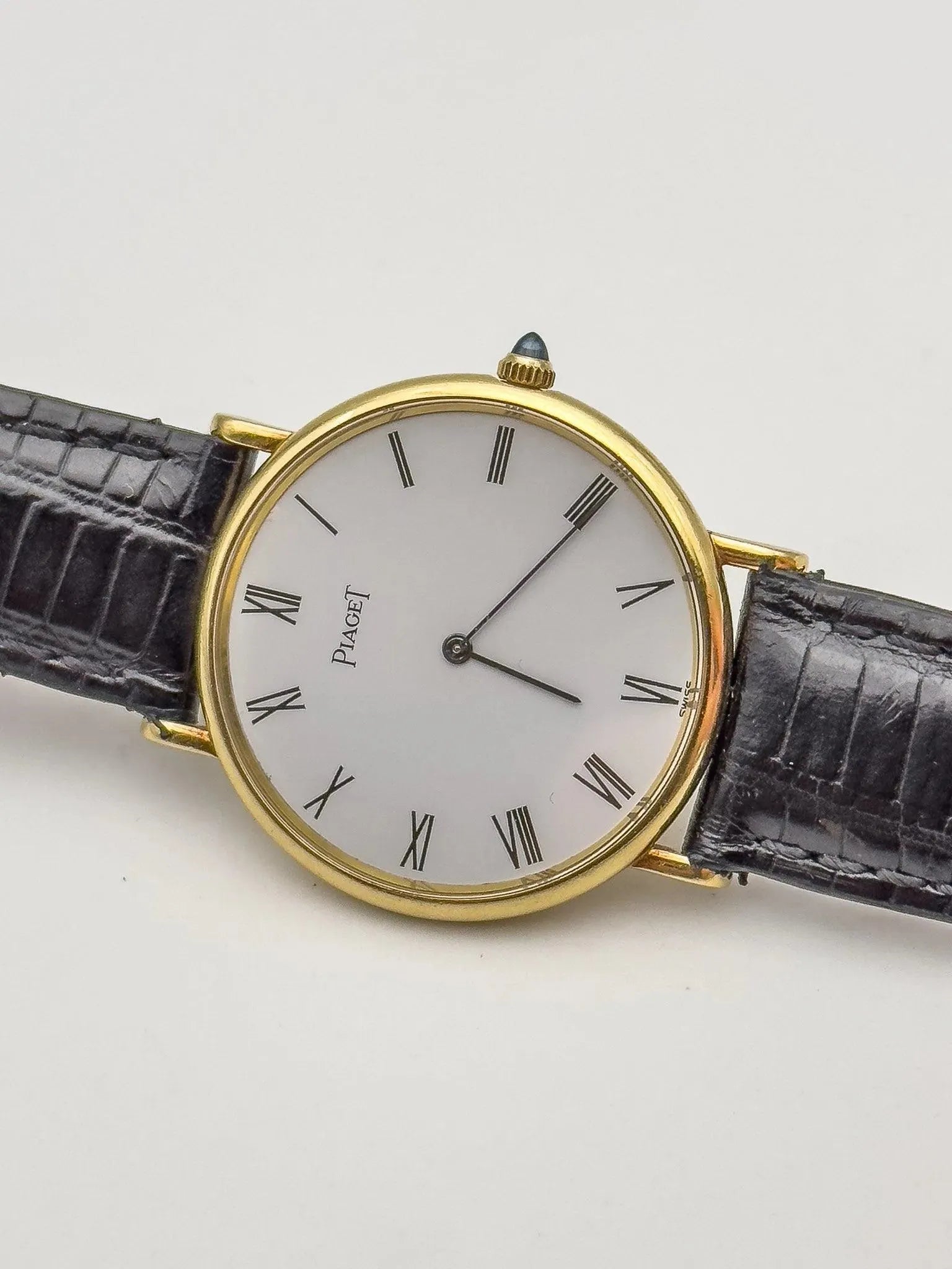 Piaget - 9025 18K Gold - 1970's - Atelier Victor - Vintage  Shop
