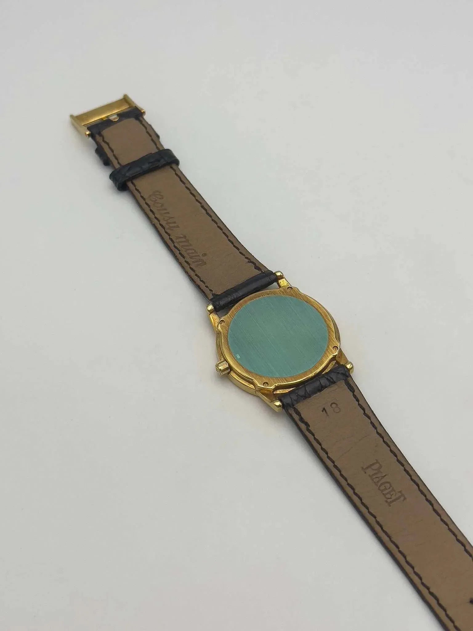 Piaget - 9894 Gold 18k - Paper - 1992 - Atelier Victor Paris - Vintage Watch Shop Dubai