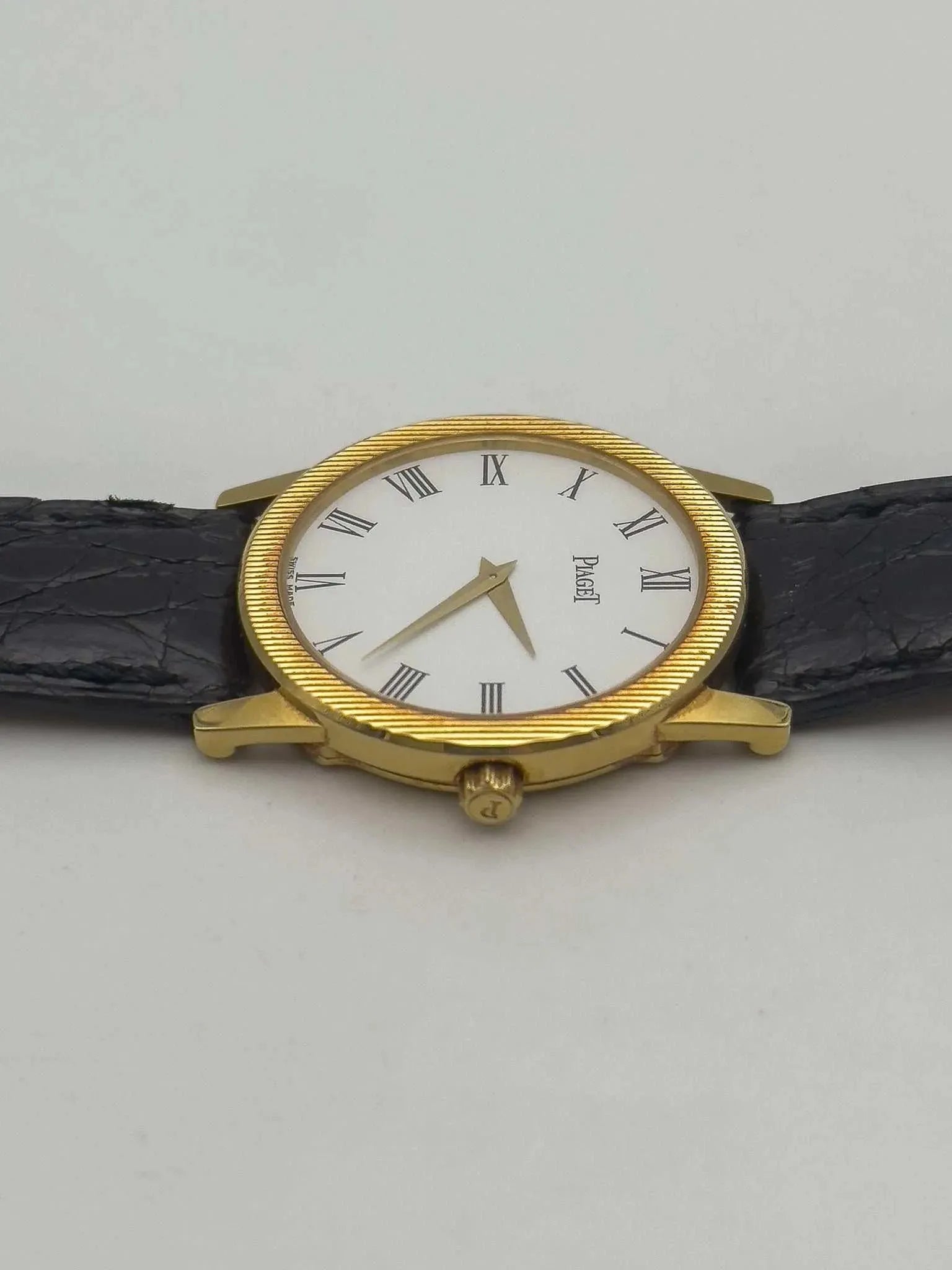 Piaget - 9894 Gold 18k - Paper - 1992 - Atelier Victor Paris - Vintage Watch Shop Dubai