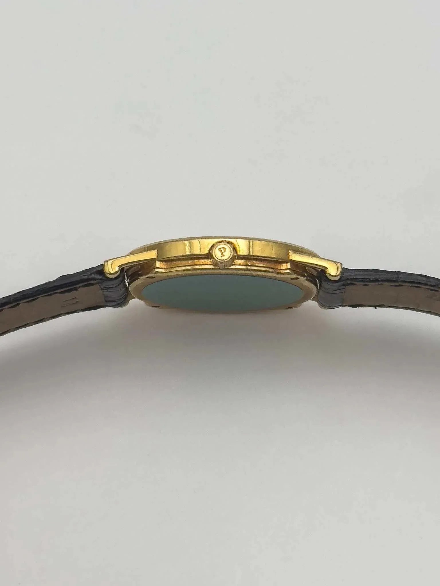 Piaget - 9894 Gold 18k - Paper - 1992 - Atelier Victor Paris - Vintage Watch Shop Dubai