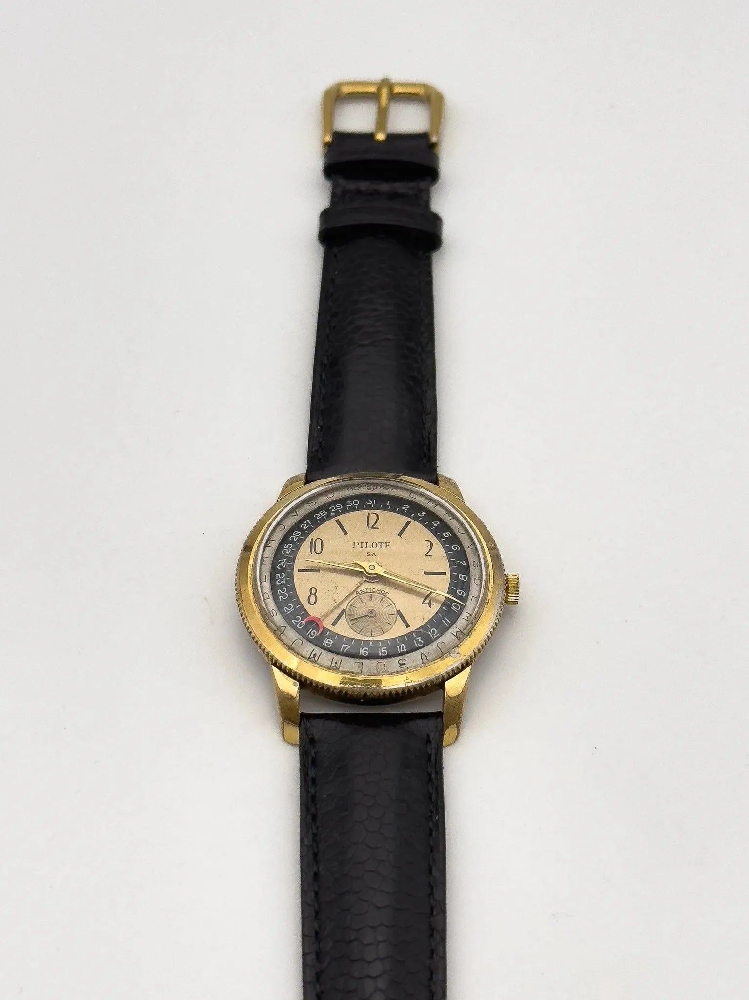 Pilote SA - Pointer Day Date - 1960s - Atelier Victor - Vintage  Shop