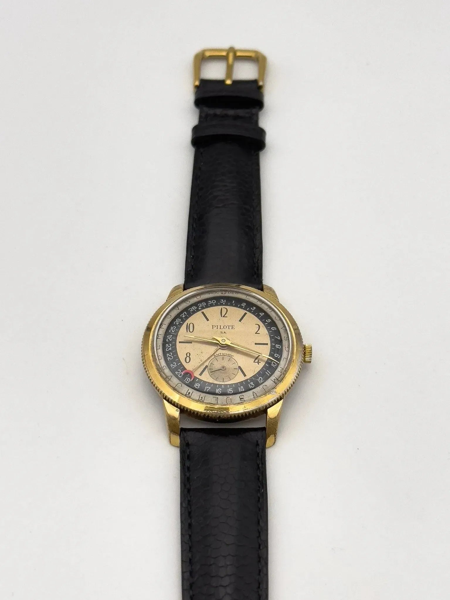 Pilote SA - Pointer Day Date - 1960s - Atelier Victor - Vintage  Shop