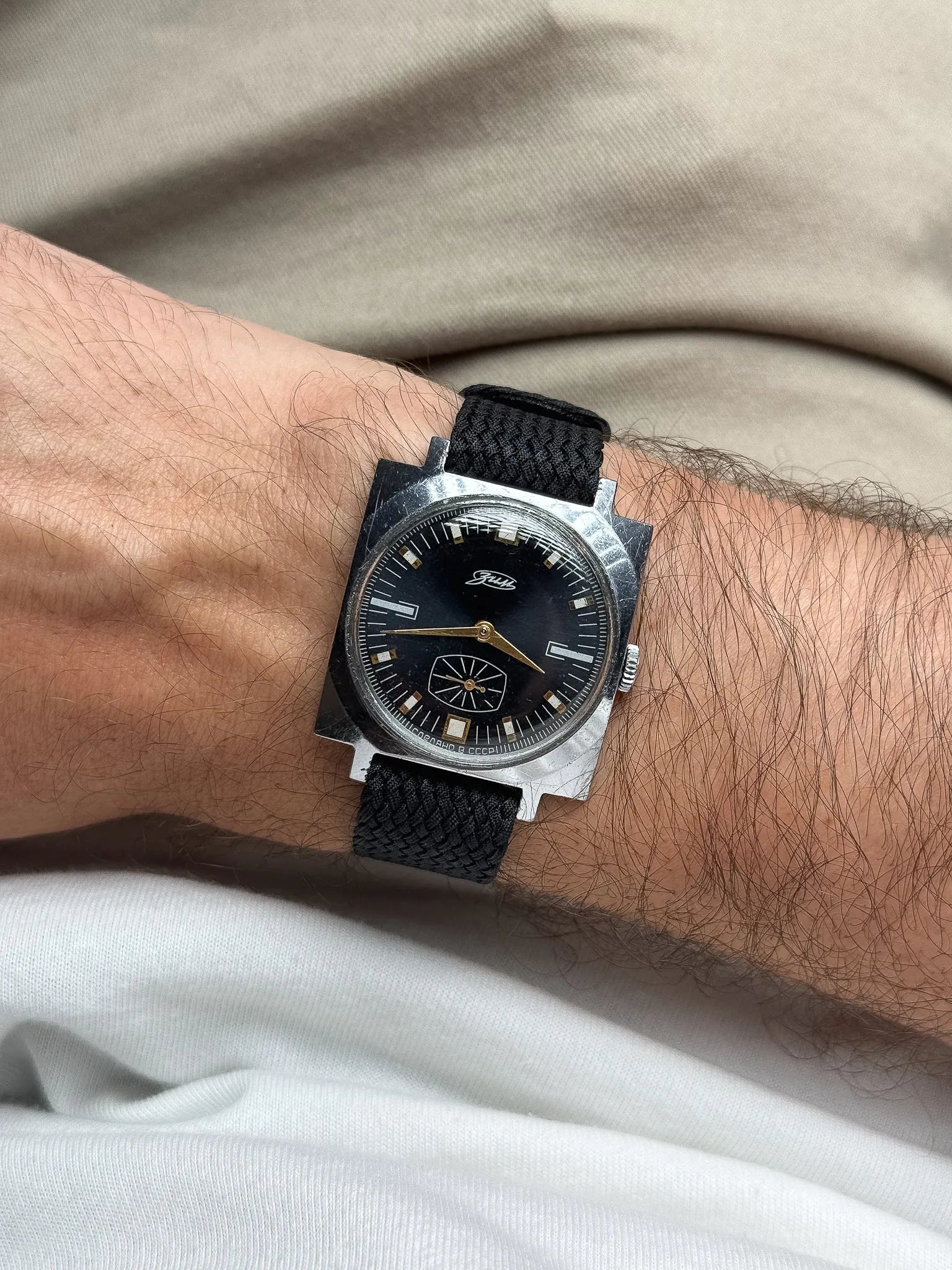 Pobeda Zim - Carré Acier Noir Petite-seconde - 1960s - Atelier Victor