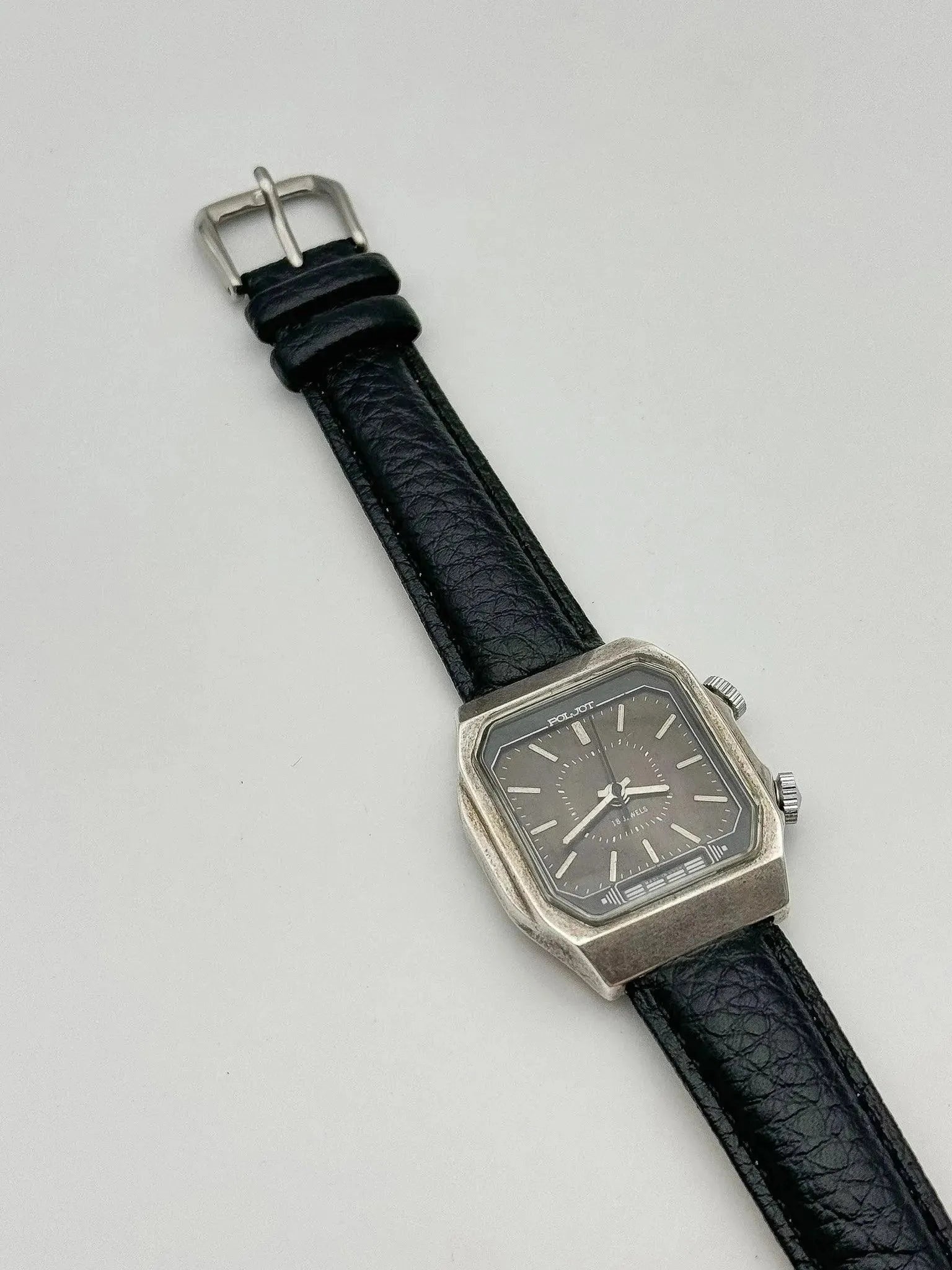 Poljot - Alarm - 1970s - Atelier Victor Paris - Vintage Watch Shop Dubai
