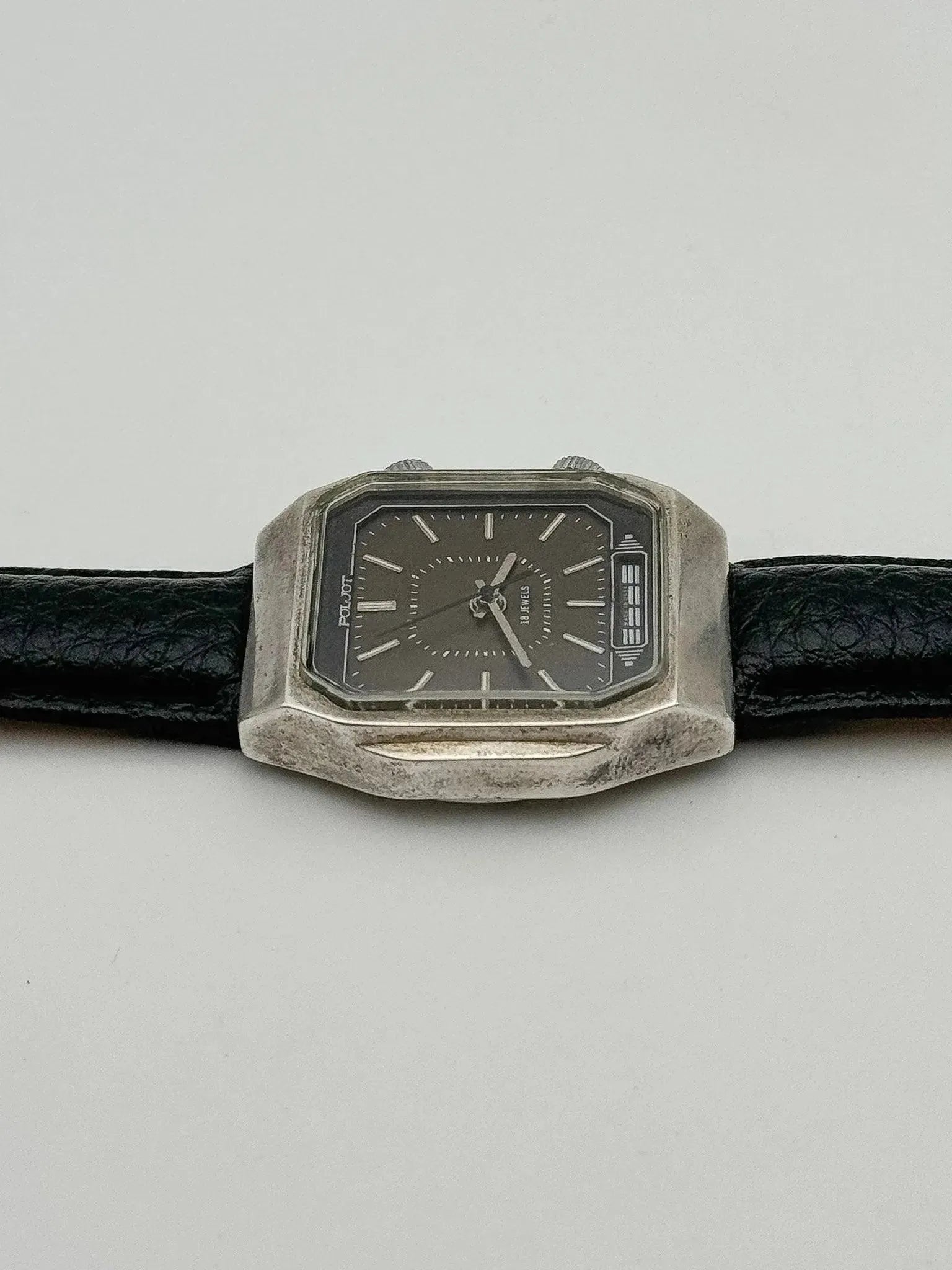 Poljot - Alarm - 1970s - Atelier Victor Paris - Vintage Watch Shop Dubai
