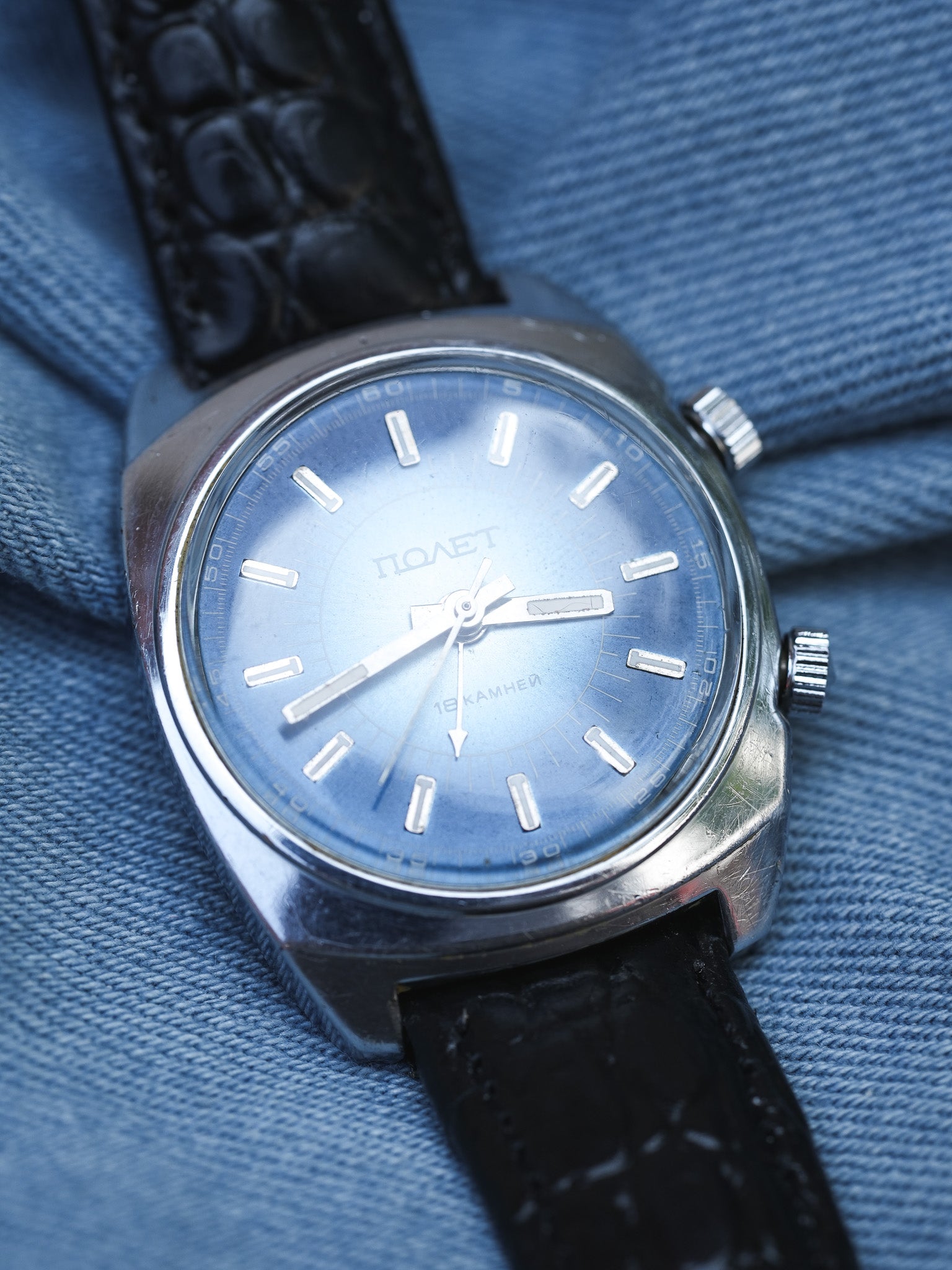 Poljot - Alarme Cadran Bleu - 1970s - Atelier Victor - Vintage Watch Shop