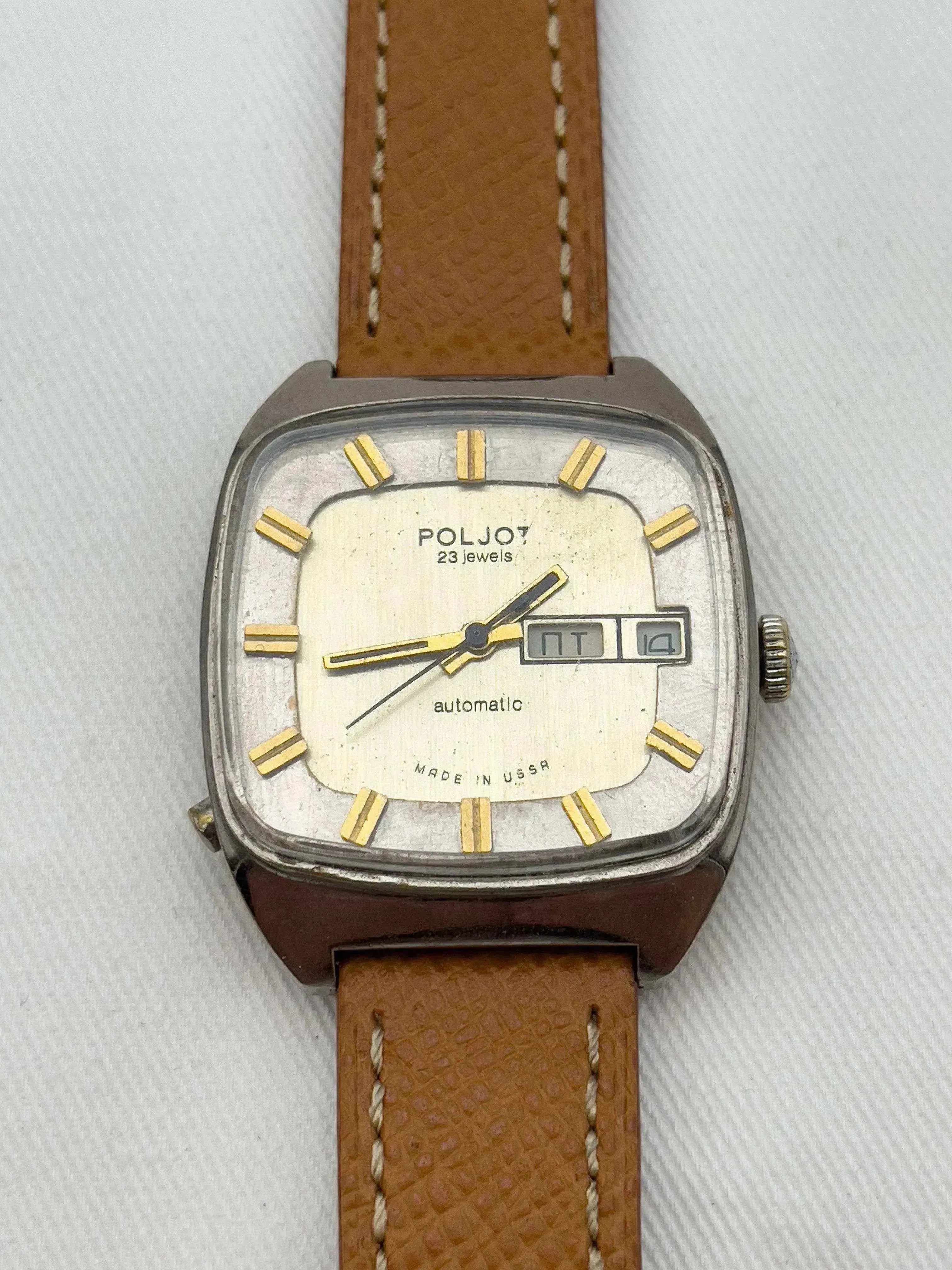 Poljot - Big Square - 1970s - Atelier Victor - Vintage  Shop