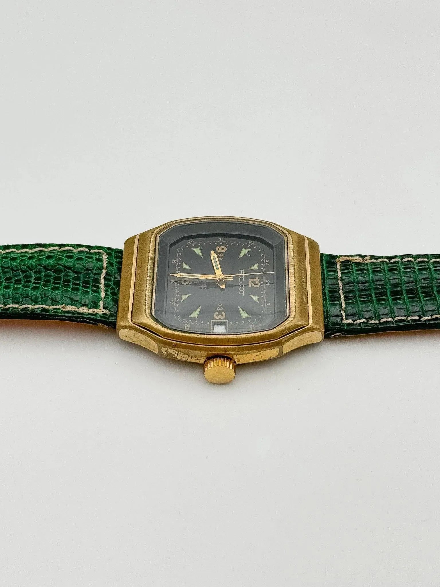 Poljot - Black And Green Dial - 1970s - Atelier Victor Paris - Vintage Watch Shop Dubai