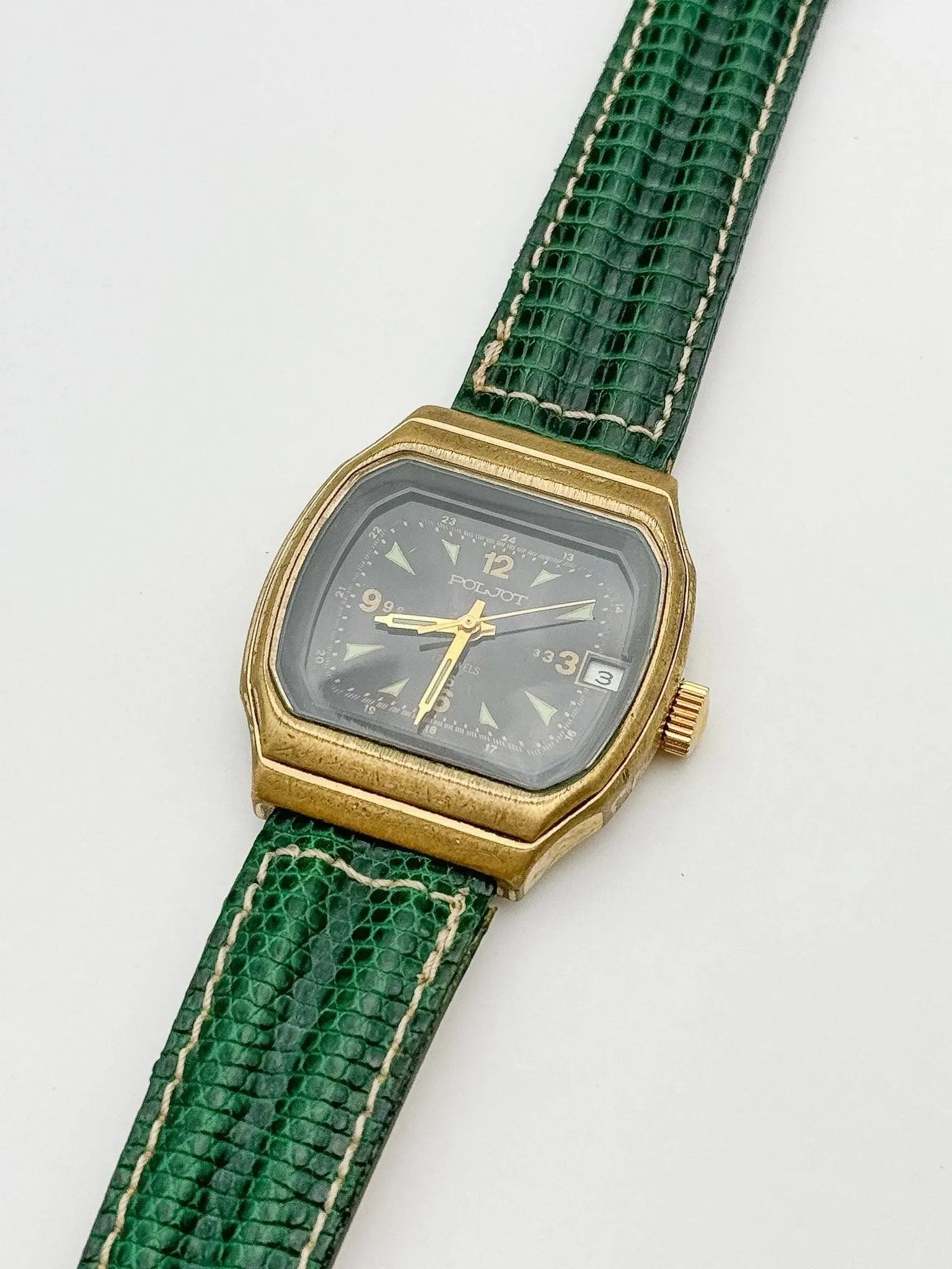 Poljot - Black And Green Dial - 1970s - Atelier Victor Paris - Vintage Watch Shop Dubai