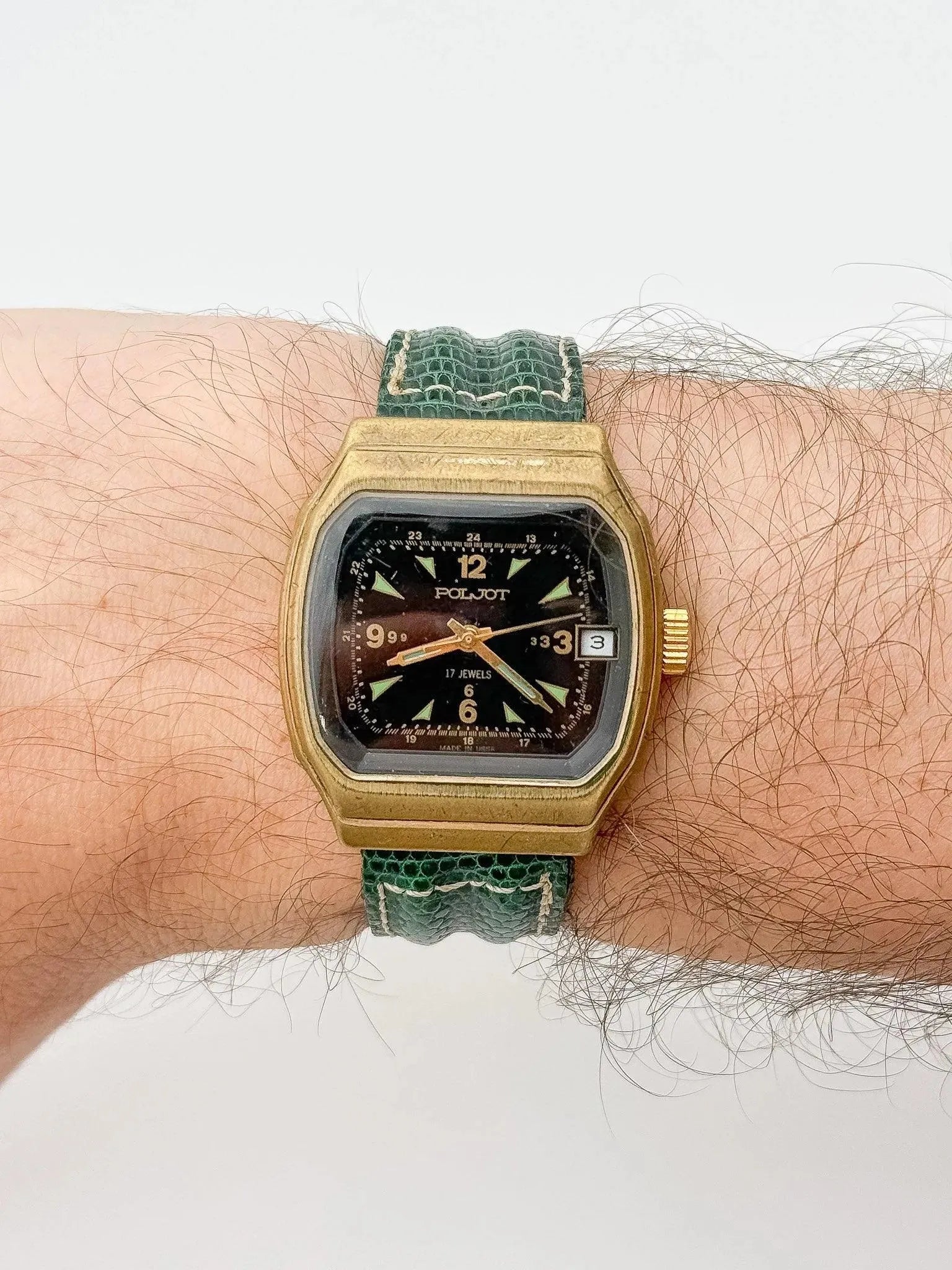 Poljot - Black And Green Dial - 1970s - Atelier Victor Paris - Vintage Watch Shop Dubai