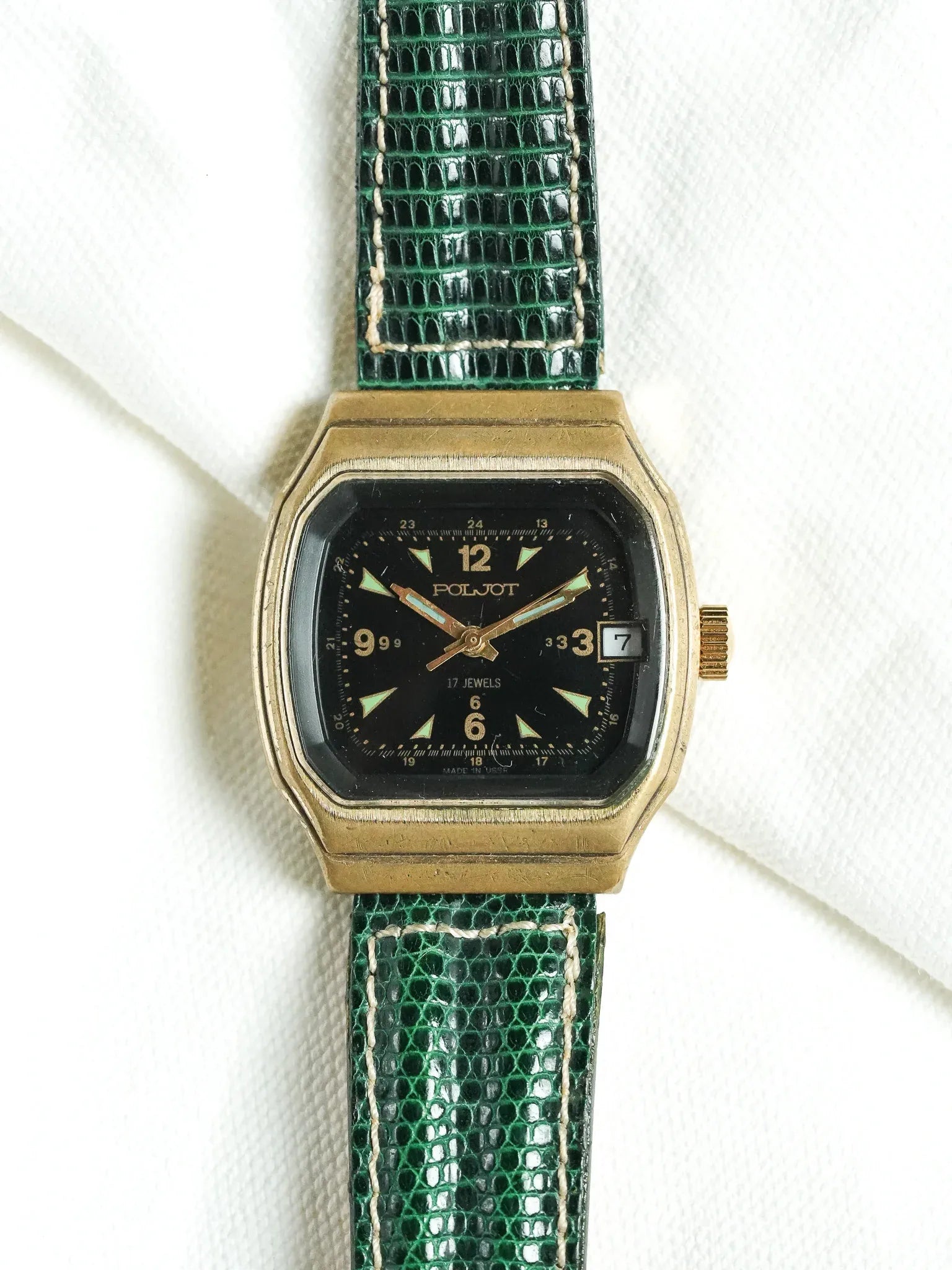 Poljot - Black And Green Dial - 1970s - Atelier Victor - Vintage  Shop