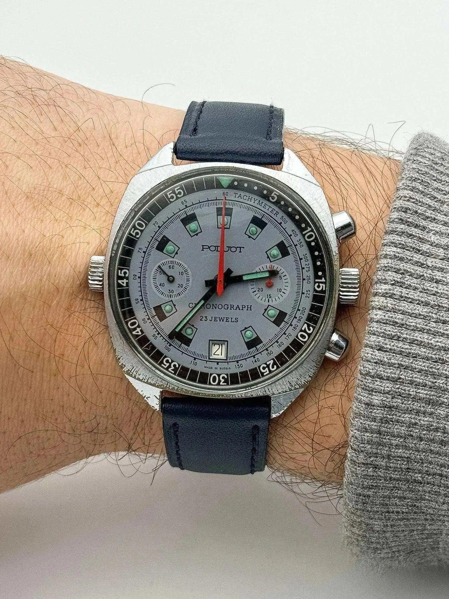 Poljot - Chronographe Date Bleu Lunette intérieure - 1960s - Atelier Victor - Vintage  Shop