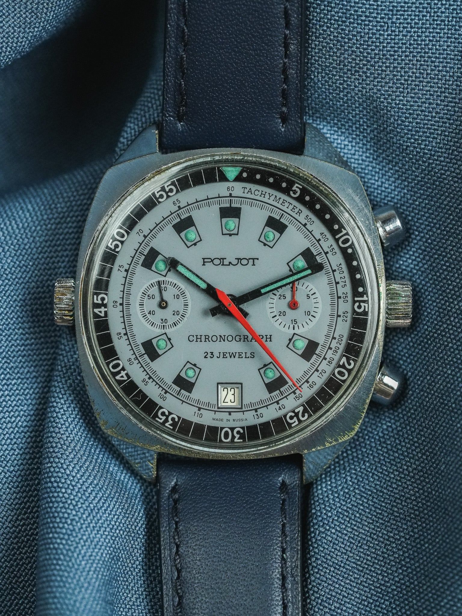 Poljot - Chronographe Date Bleu Lunette intérieure - 1960s - Atelier Victor - Vintage  Shop