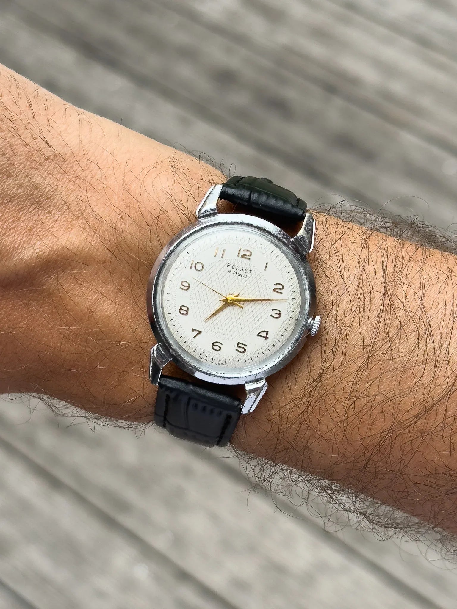 Poljot - Cornes Gouttes d'eau cadran guilloché index or - 1960s - Atelier Victor