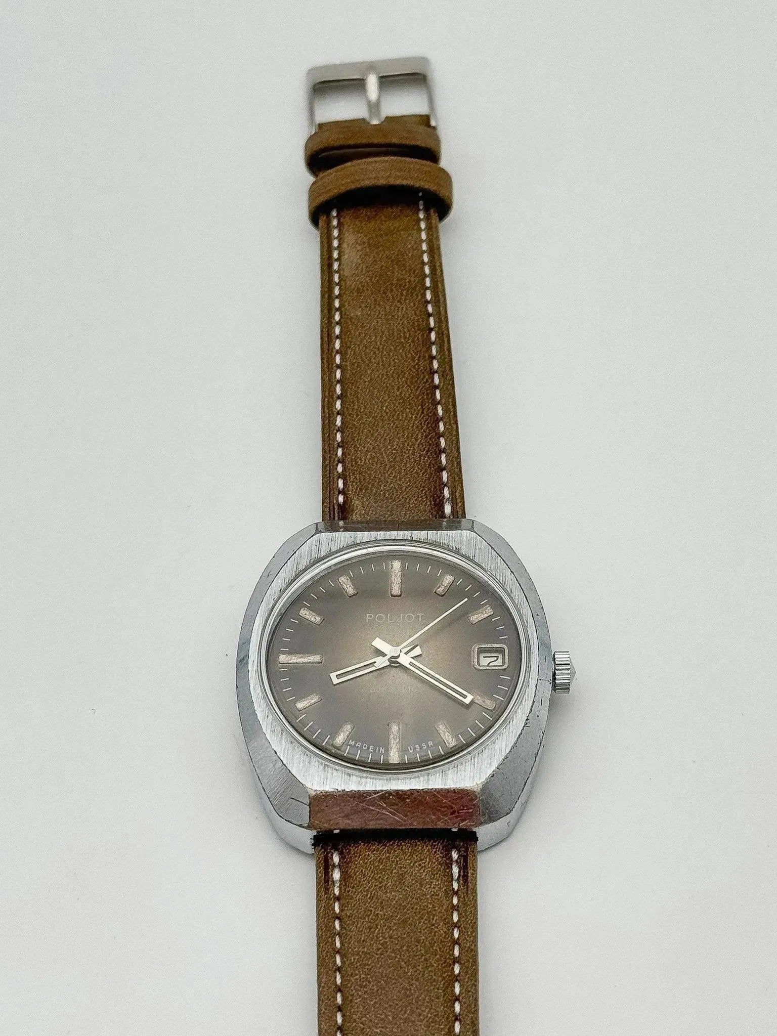 Poljot - Moka - 1970s - Atelier Victor Paris - Vintage Watch Shop Dubai