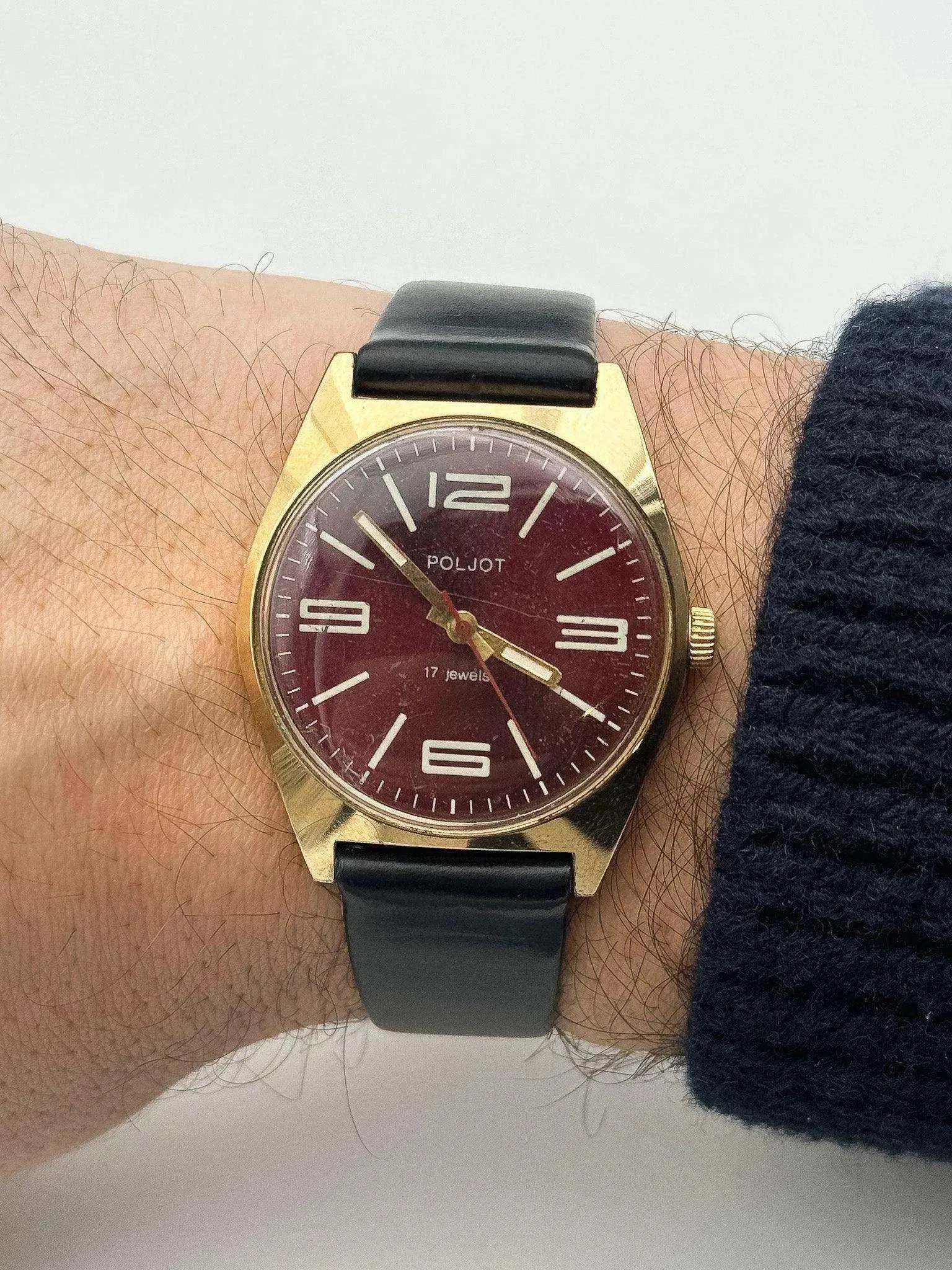 Poljot - Plaque or cadran bordeaux - 1970s - Atelier Victor Paris - Vintage Watch Shop Dubai