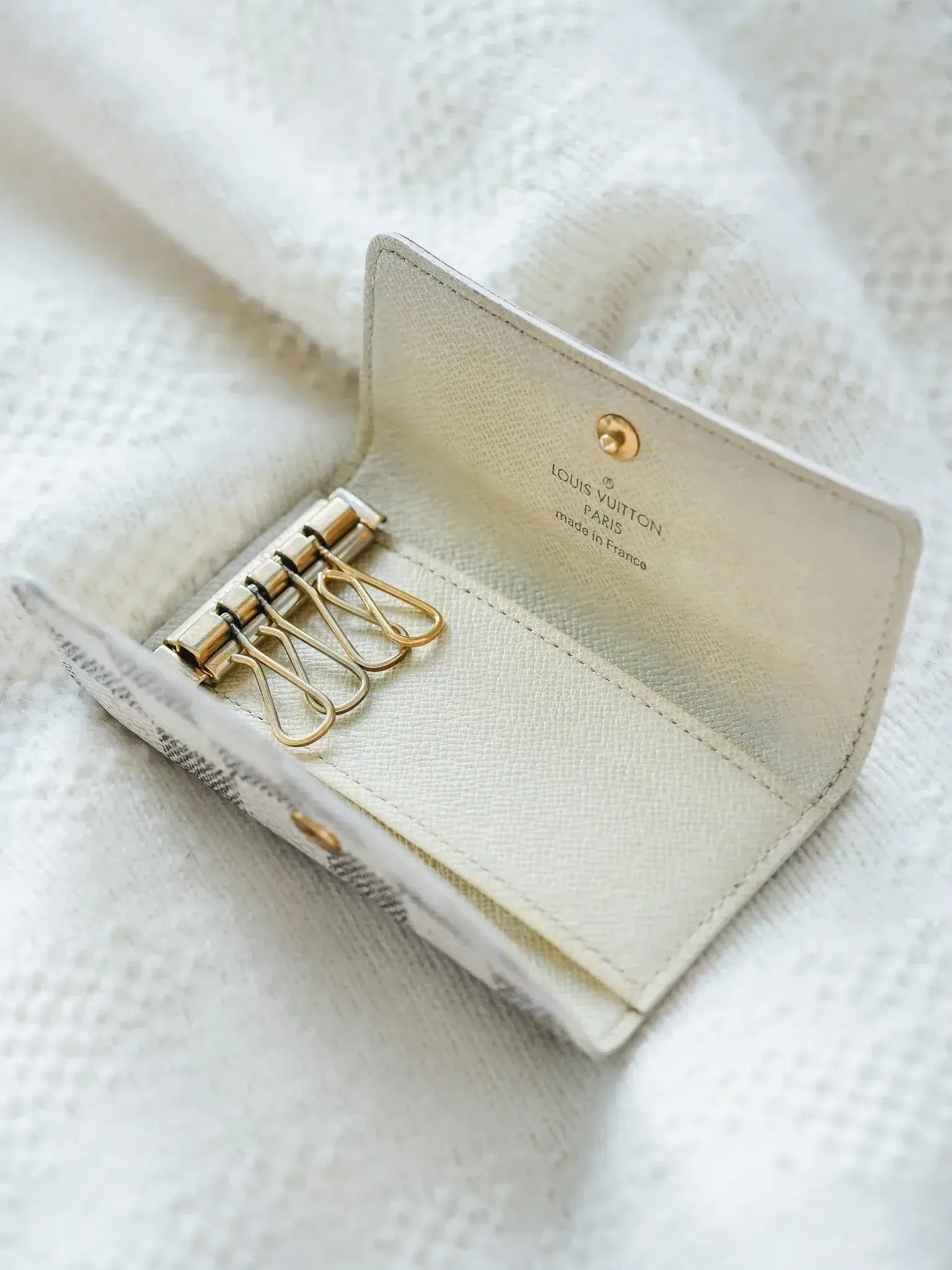 Louis Vuitton - Porte-clés damier blanc - Atelier Victor