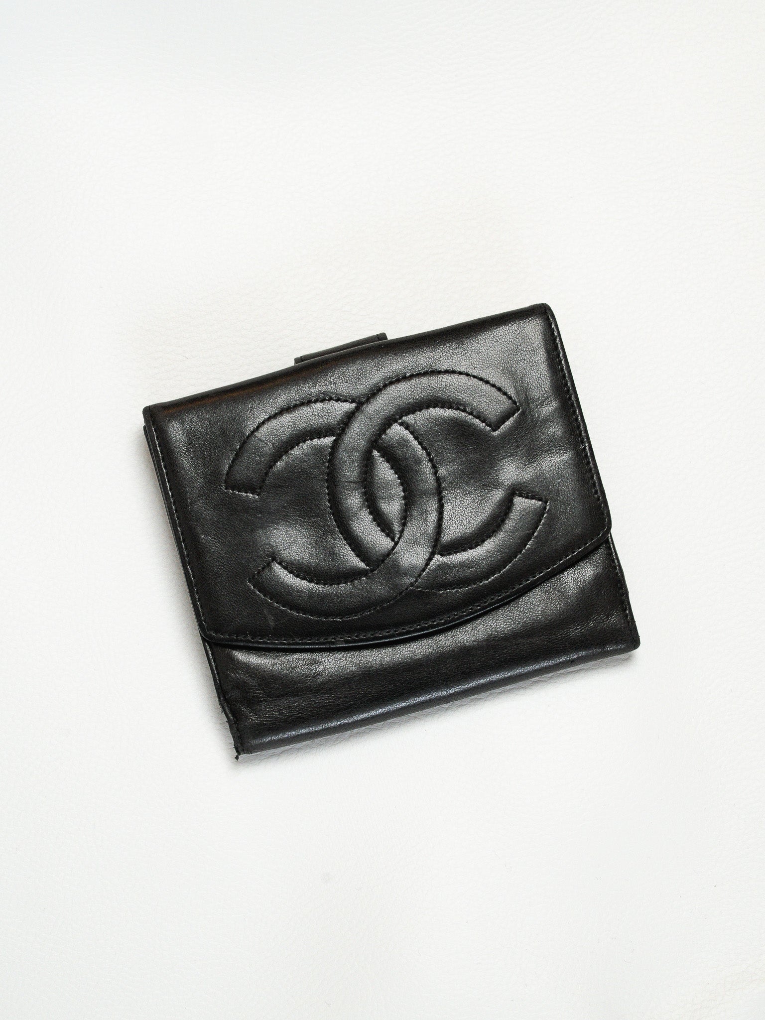 Portefeuille Chanel CC Cuir d'Agneau Noir (2000s)
