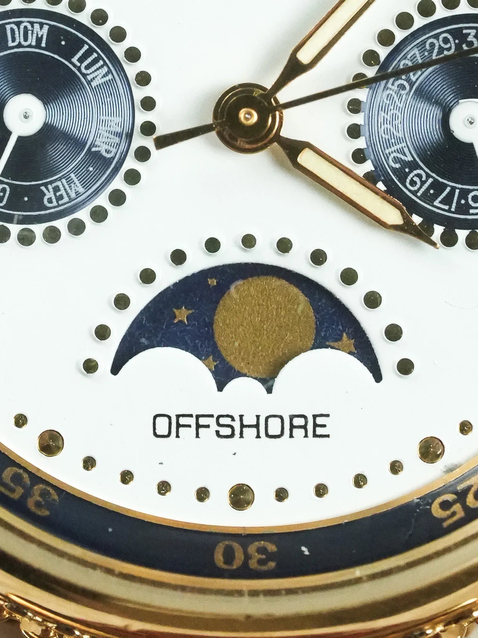 Pryngeps - Triple Date Phase de lunette Guilloché or - NOS - 1990s - Atelier Victor