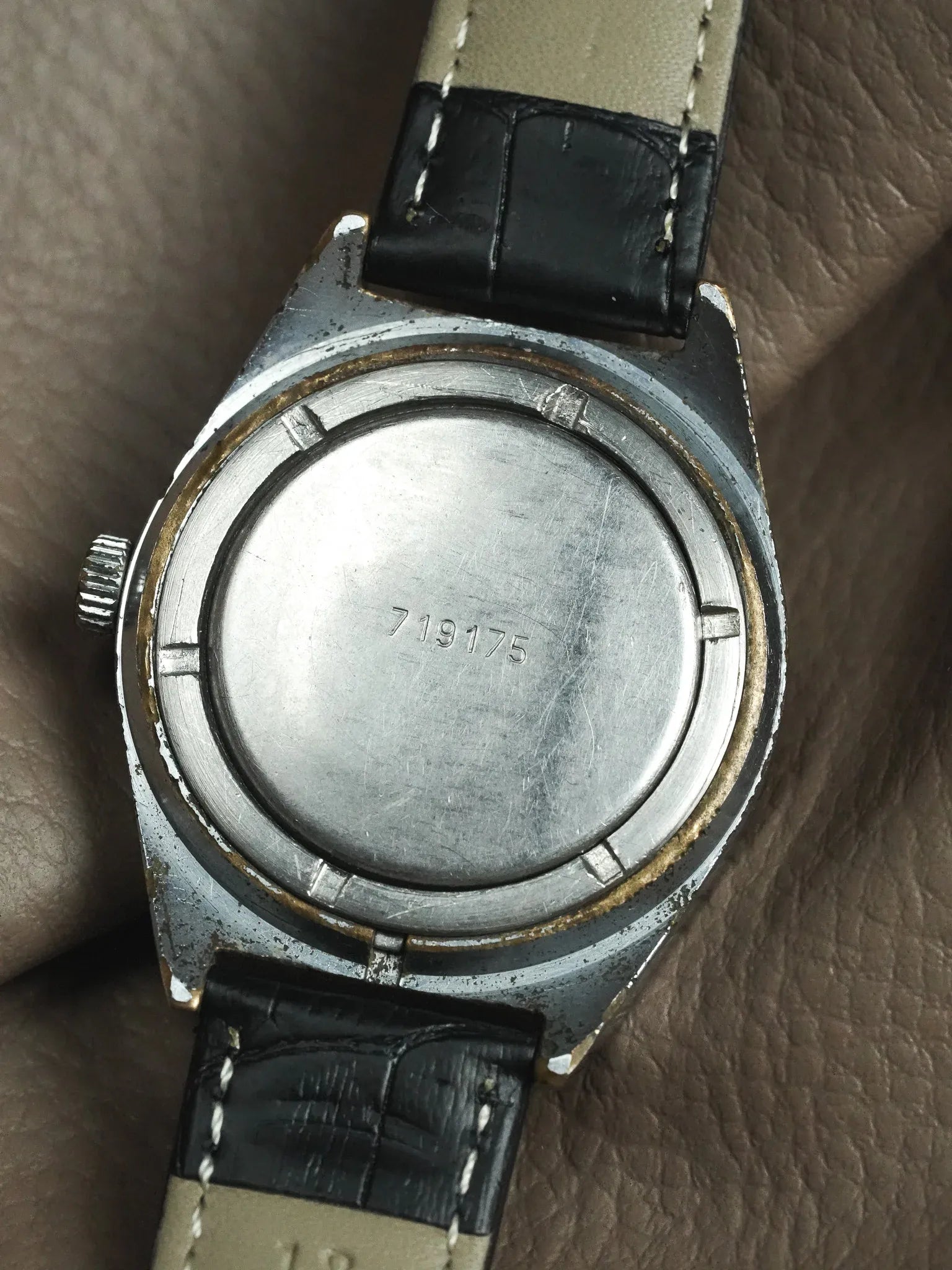 Raketa - Acier Daydate Creme - 1970s - Atelier Victor