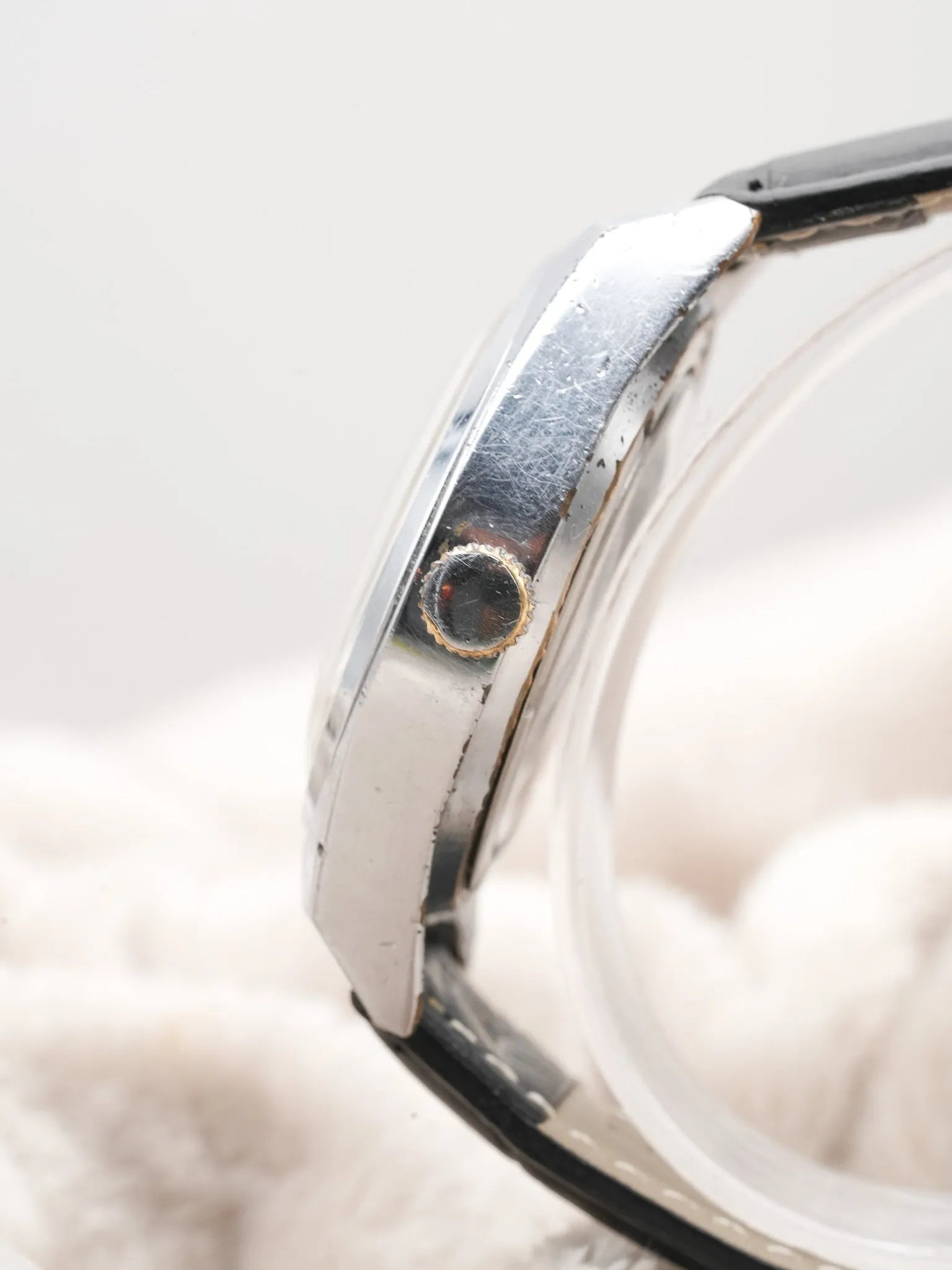 Raketa - Acier Daydate Creme - 1970s - Atelier Victor Paris - Vintage Watch Shop Dubai