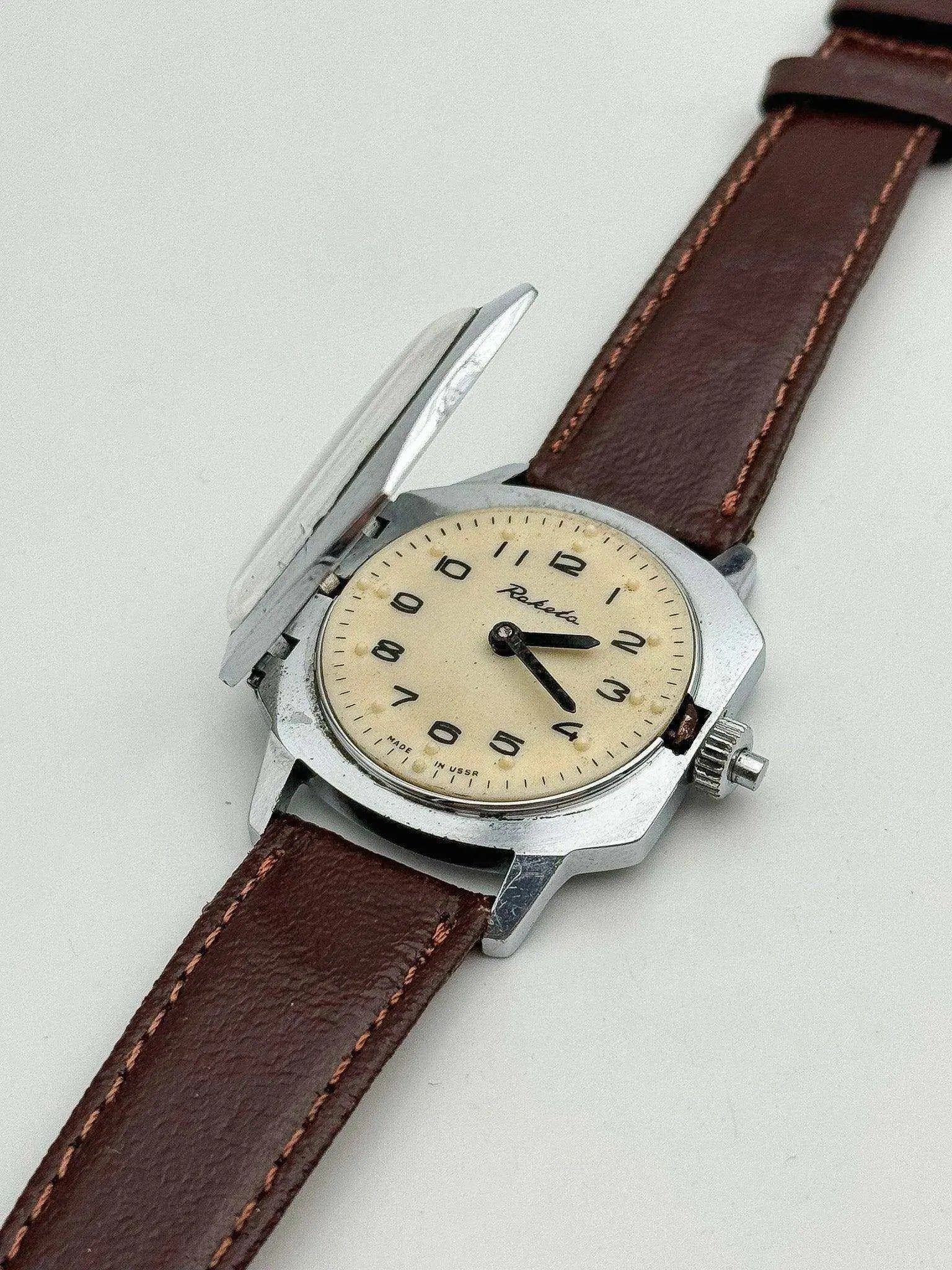 Raketa - Blind Cream Dial Brown Strap - 1980s - Atelier Victor Paris - Vintage Watch Shop Dubai