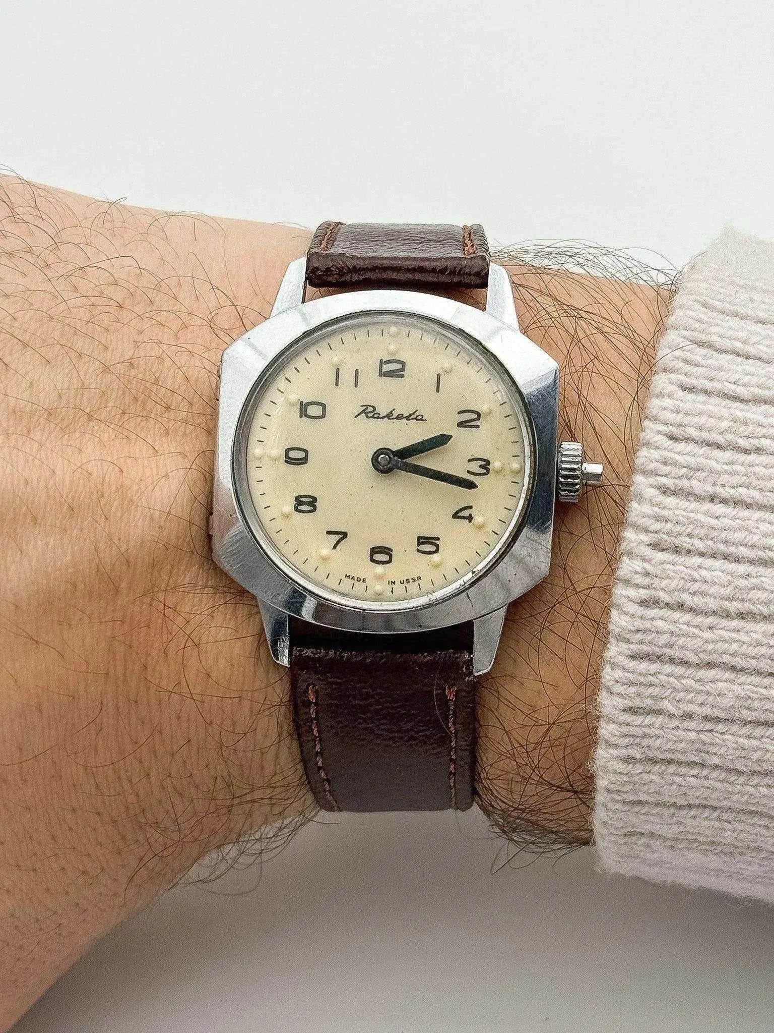 Raketa - Blind Cream Dial Brown Strap - 1980s - Atelier Victor Paris - Vintage Watch Shop Dubai