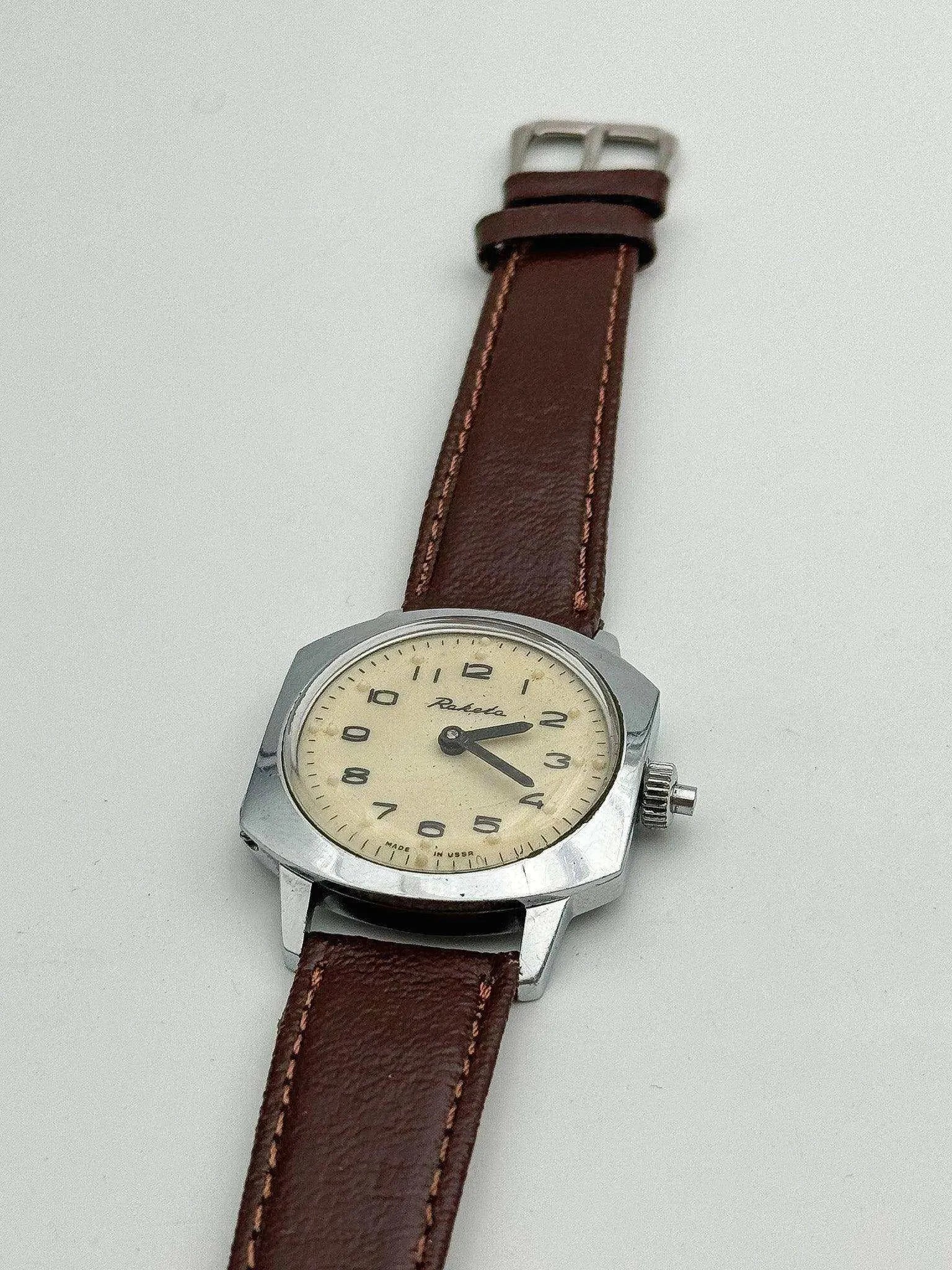 Raketa - Blind Cream Dial Brown Strap - 1980s - Atelier Victor Paris - Vintage Watch Shop Dubai