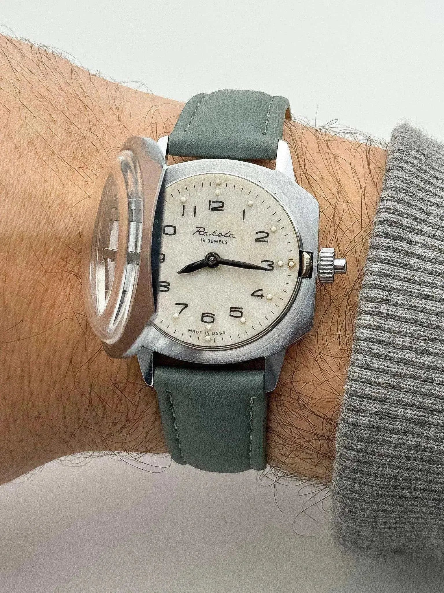 Raketa - Blind White Dial - 1980’s - Atelier Victor - Vintage  Shop