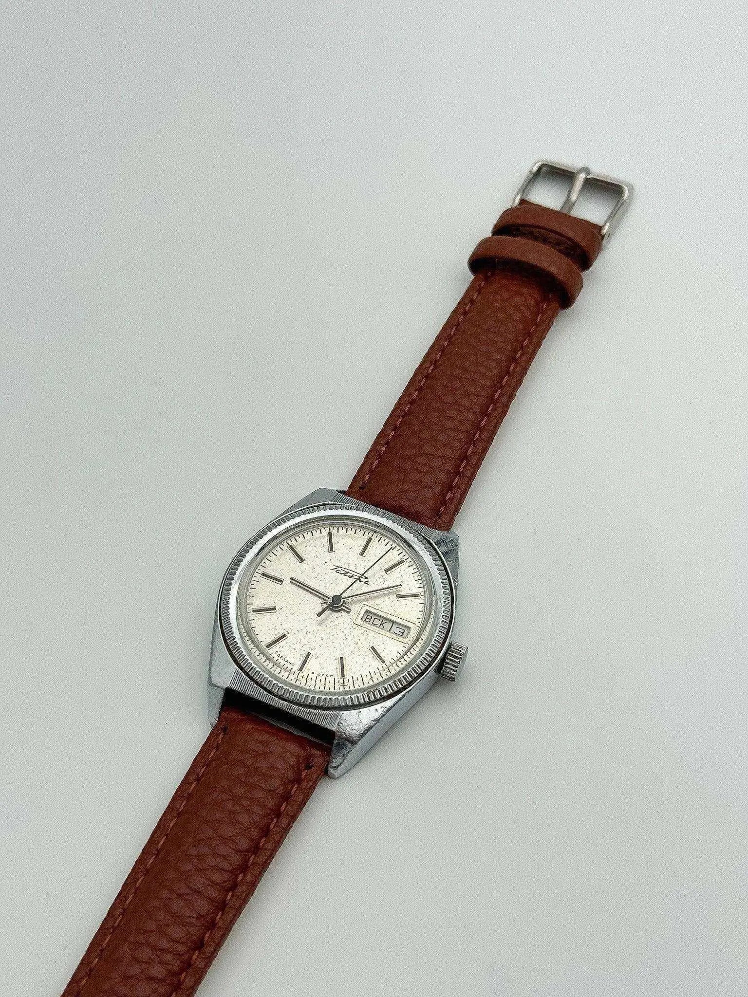 Raketa - Daydate Black Index - 1980’s - Atelier Victor Paris - Vintage Watch Shop Dubai