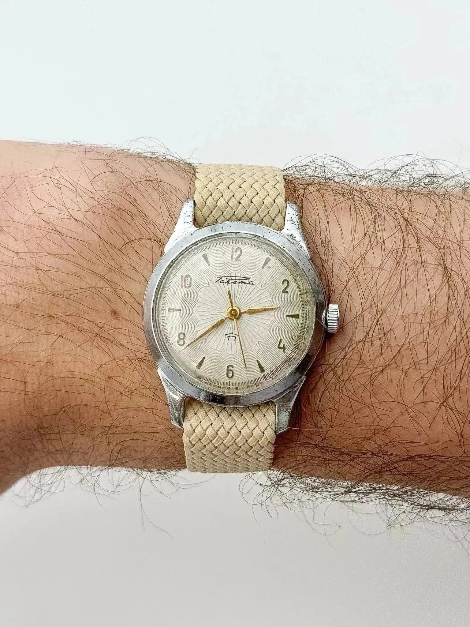 Raketa - Draw Gold - 1960s - Atelier Victor