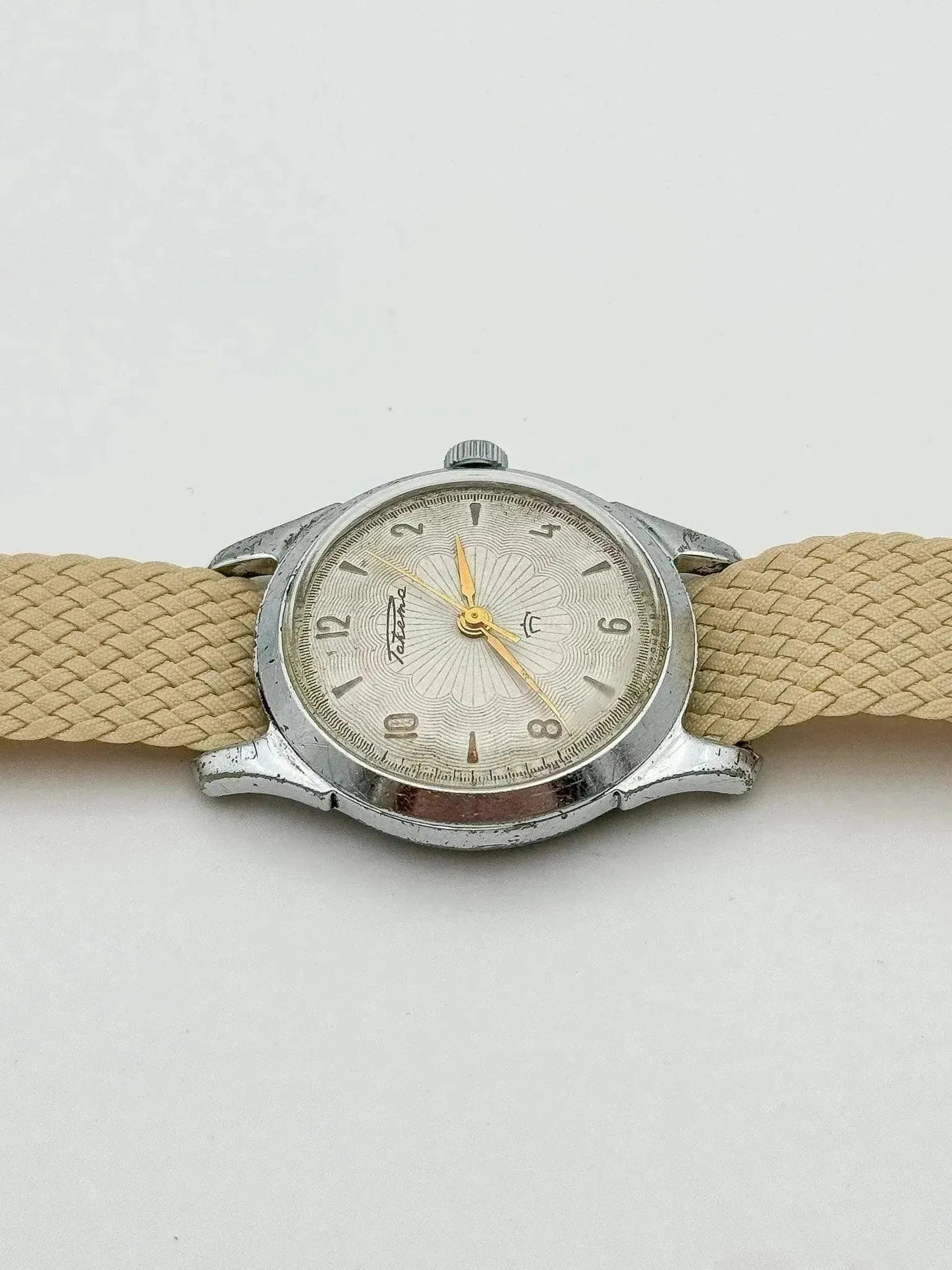 Raketa - Draw Gold - 1960s - Atelier Victor Paris - Vintage Watch Shop Dubai