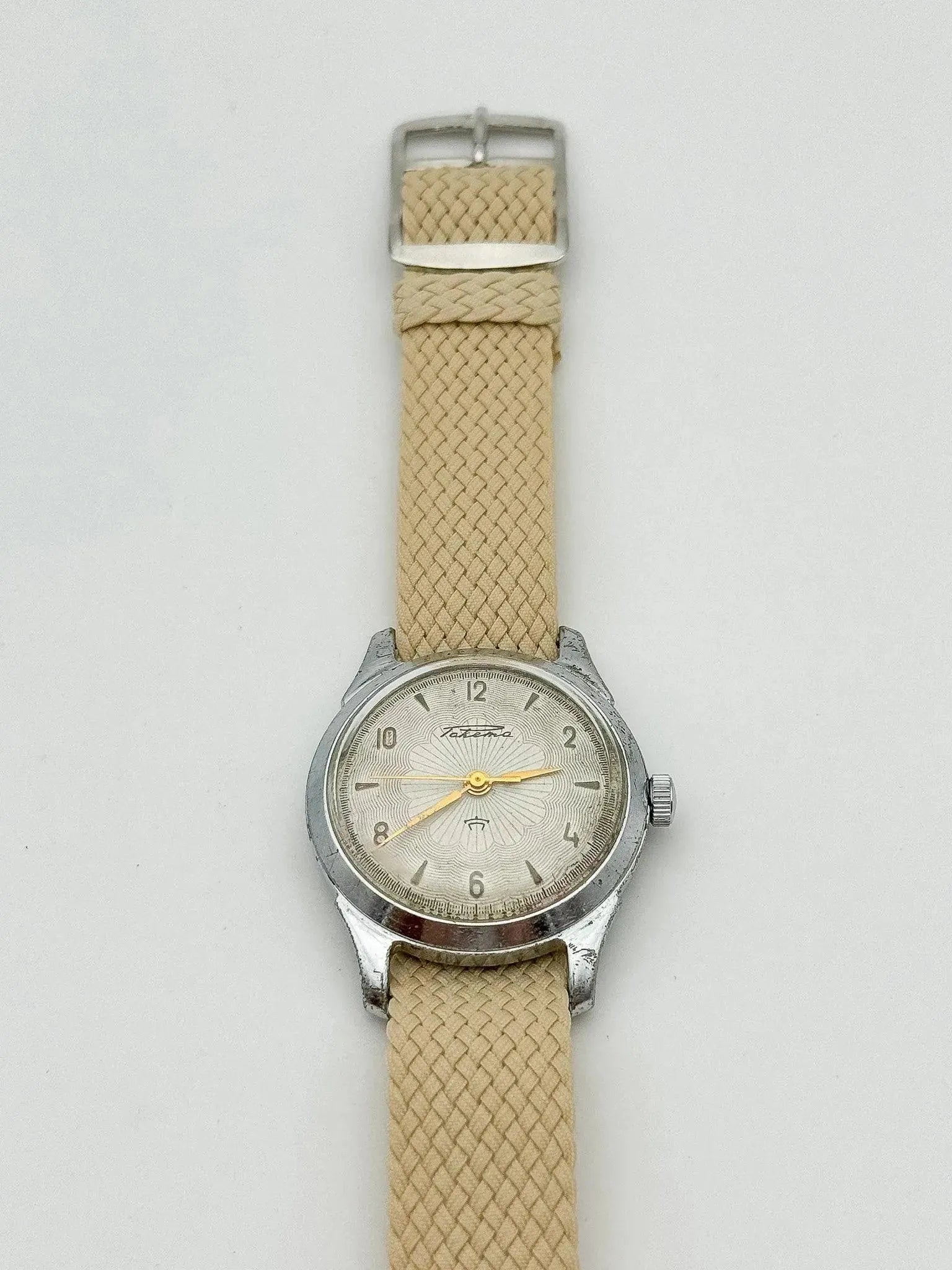 Raketa - Draw Gold - 1960s - Atelier Victor Paris - Vintage Watch Shop Dubai